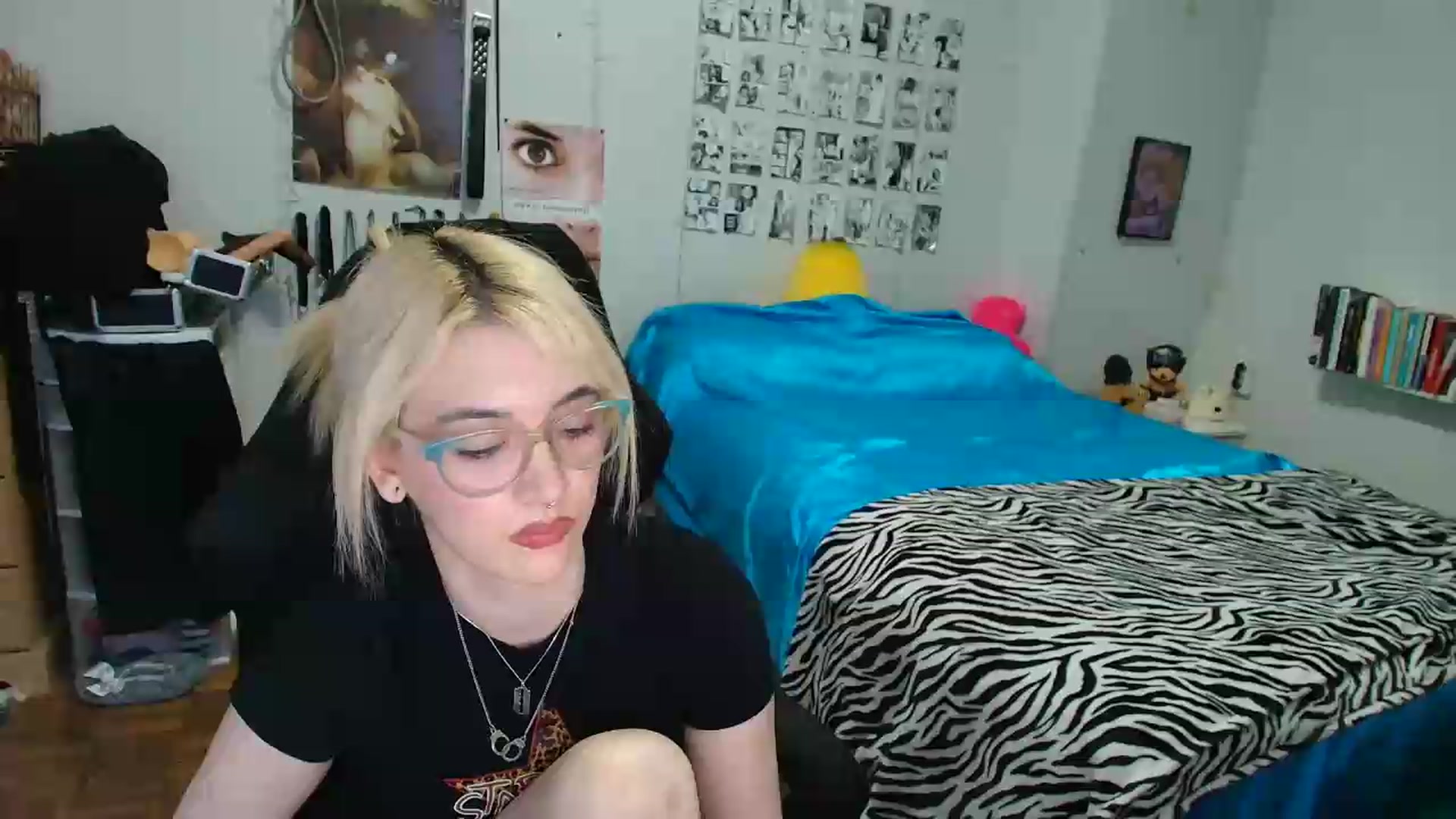 Gallery image thumbnail from AnnaTame's myfreecams stream on, 08/25/2026, 09:15 image 2 of 20