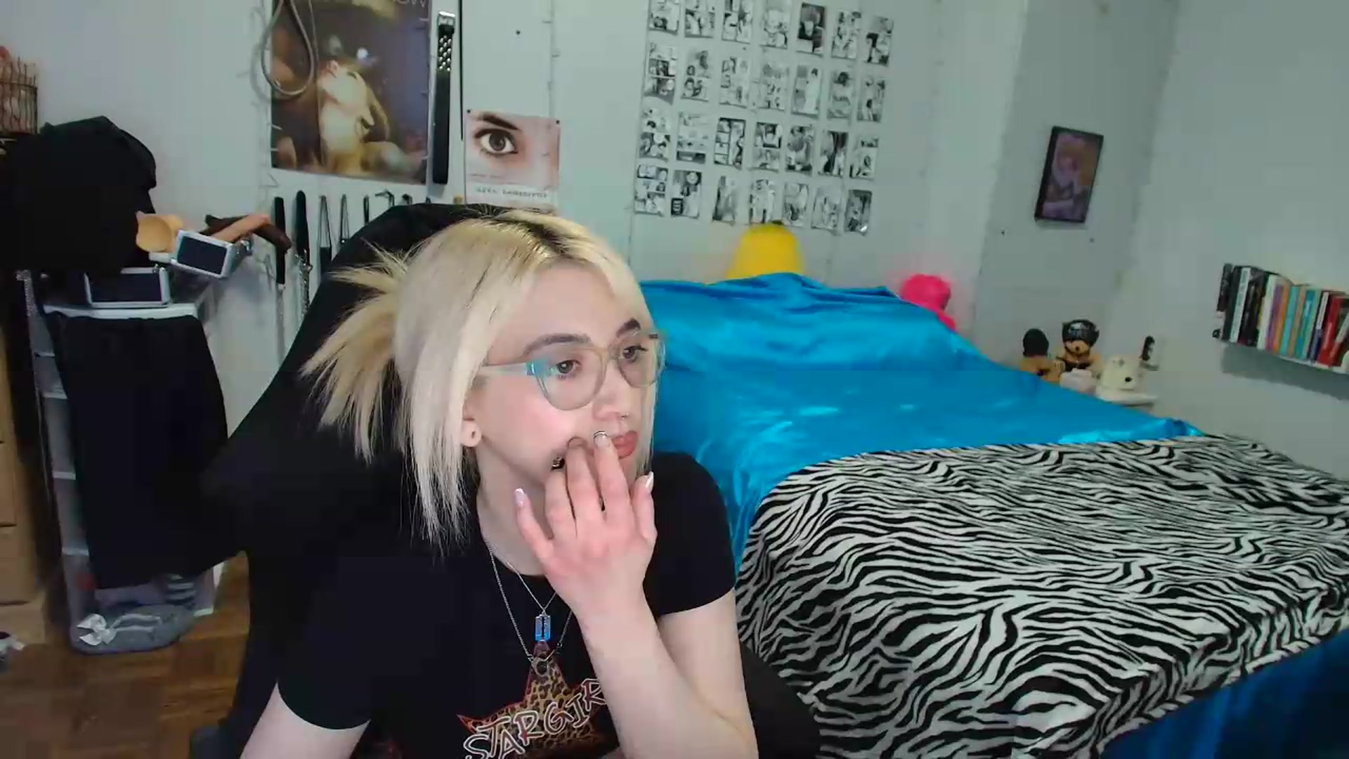 Gallery image thumbnail from AnnaTame's myfreecams stream on, 08/25/2026, 09:15 image 4 of 20