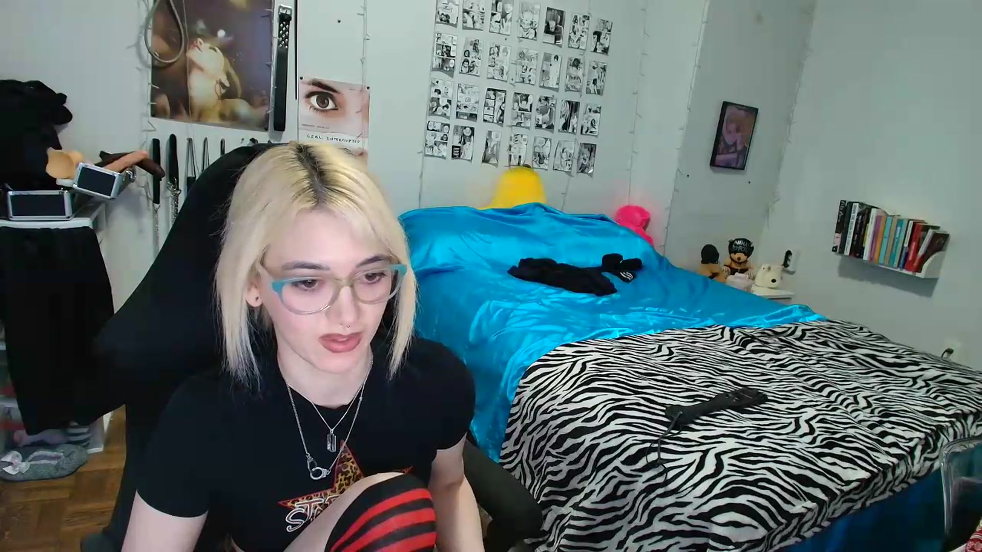Gallery image thumbnail from AnnaTame's myfreecams stream on, 08/25/2026, 09:15 image 19 of 20