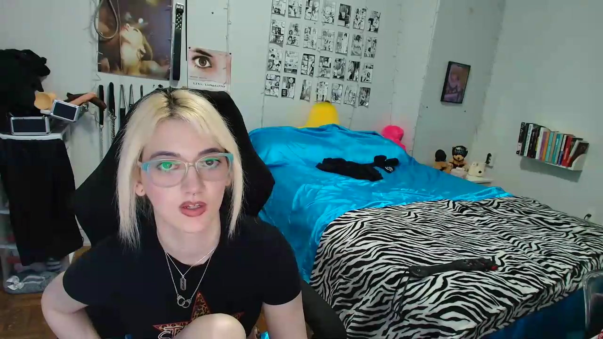 Gallery image thumbnail from AnnaTame's myfreecams stream on, 08/25/2026, 09:15 image 14 of 20