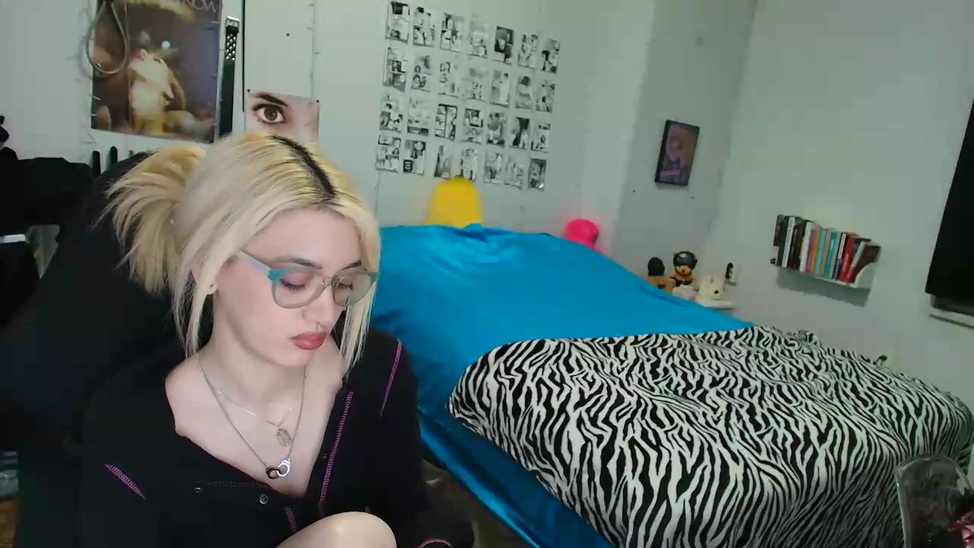 Gallery image thumbnail from AnnaTame's myfreecams stream on, 08/26/2026, 06:41 image 2 of 20