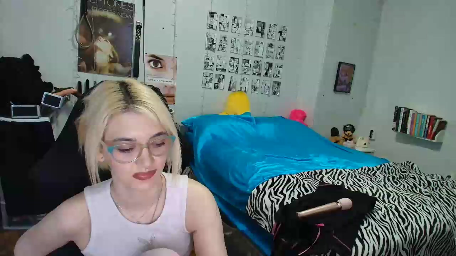 Gallery image thumbnail from AnnaTame's myfreecams stream on, 08/26/2026, 09:28 image 14 of 20
