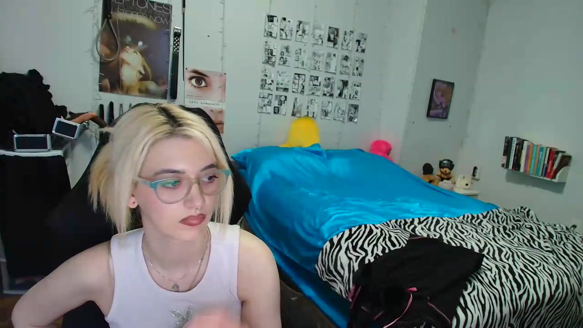 Gallery image thumbnail from AnnaTame's myfreecams stream on, 08/26/2026, 11:21 image 3 of 20