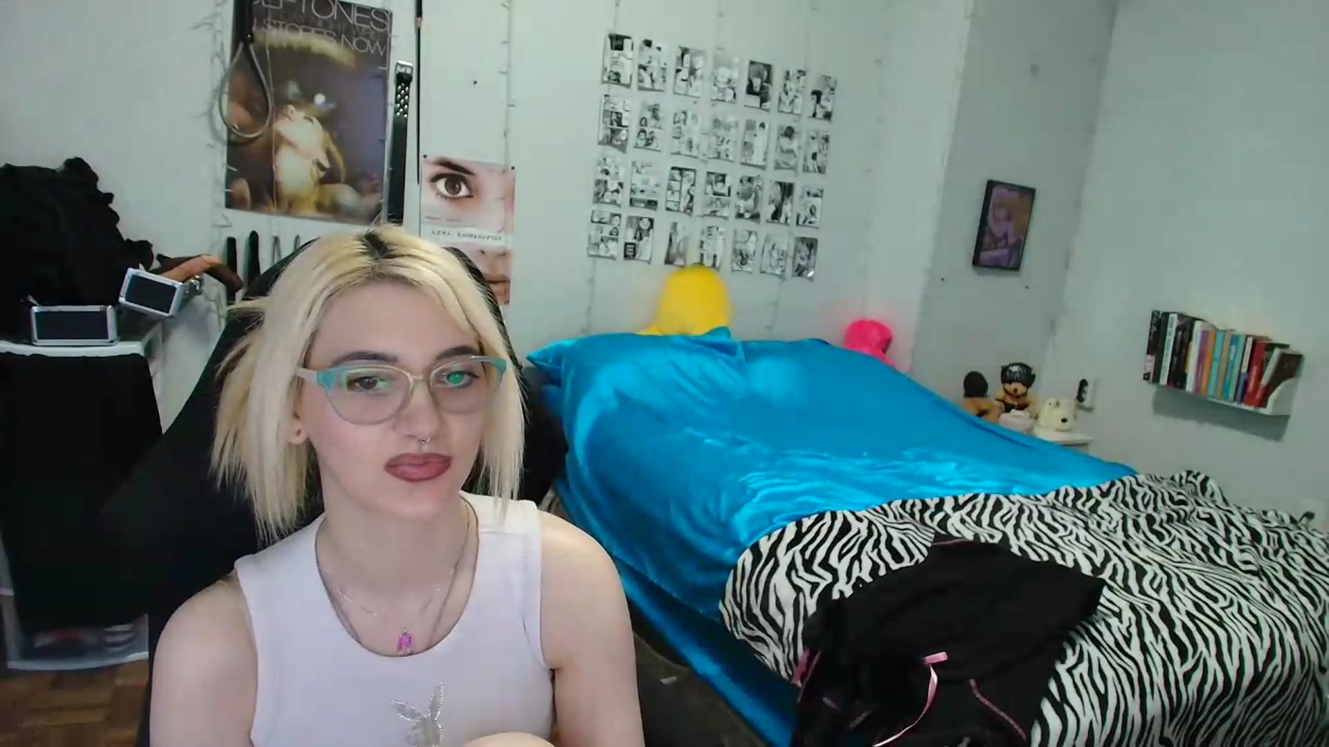 Gallery image thumbnail from AnnaTame's myfreecams stream on, 08/26/2026, 11:21 image 8 of 20