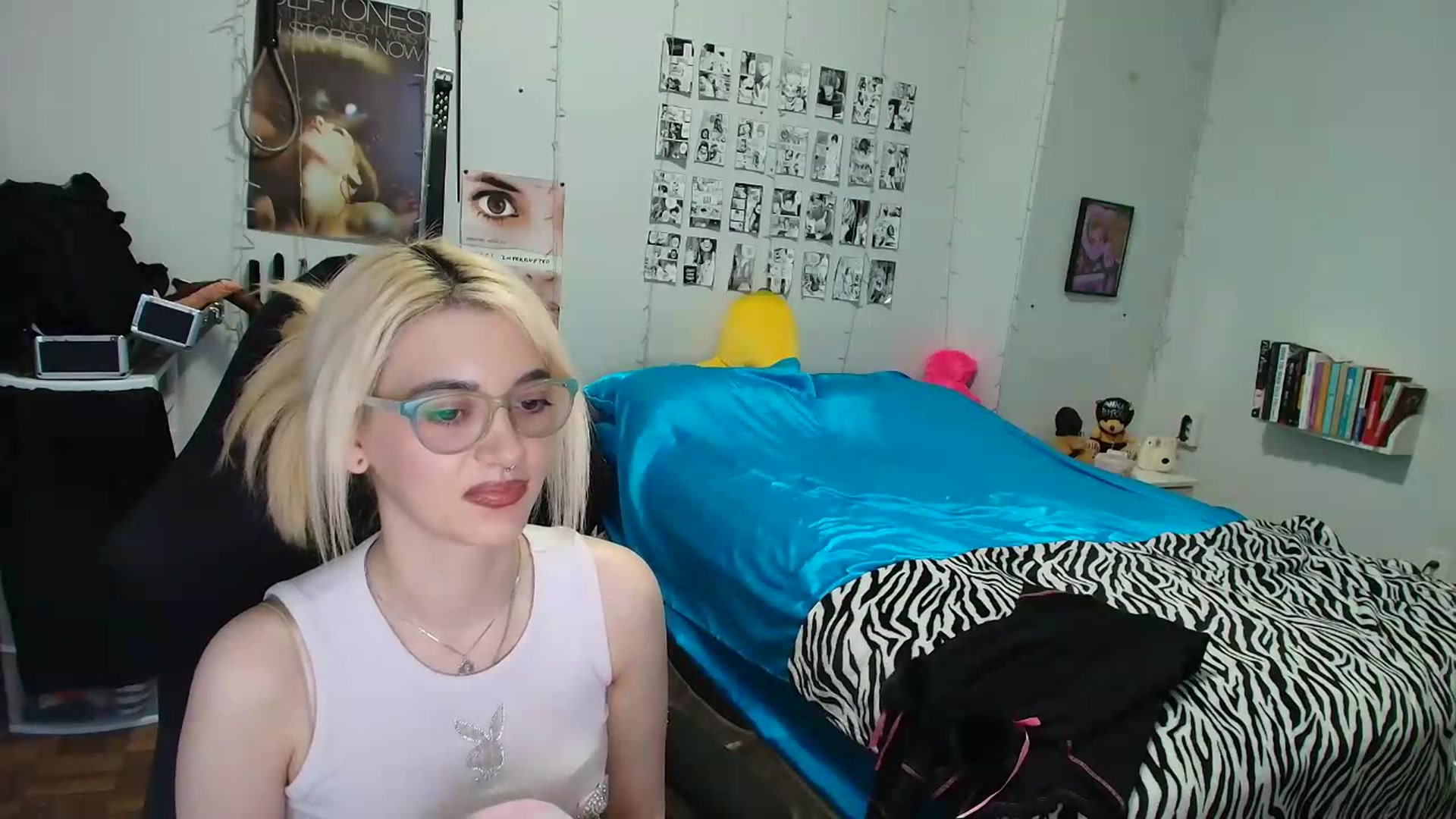 Gallery image thumbnail from AnnaTame's myfreecams stream on, 08/26/2026, 11:21 image 7 of 20