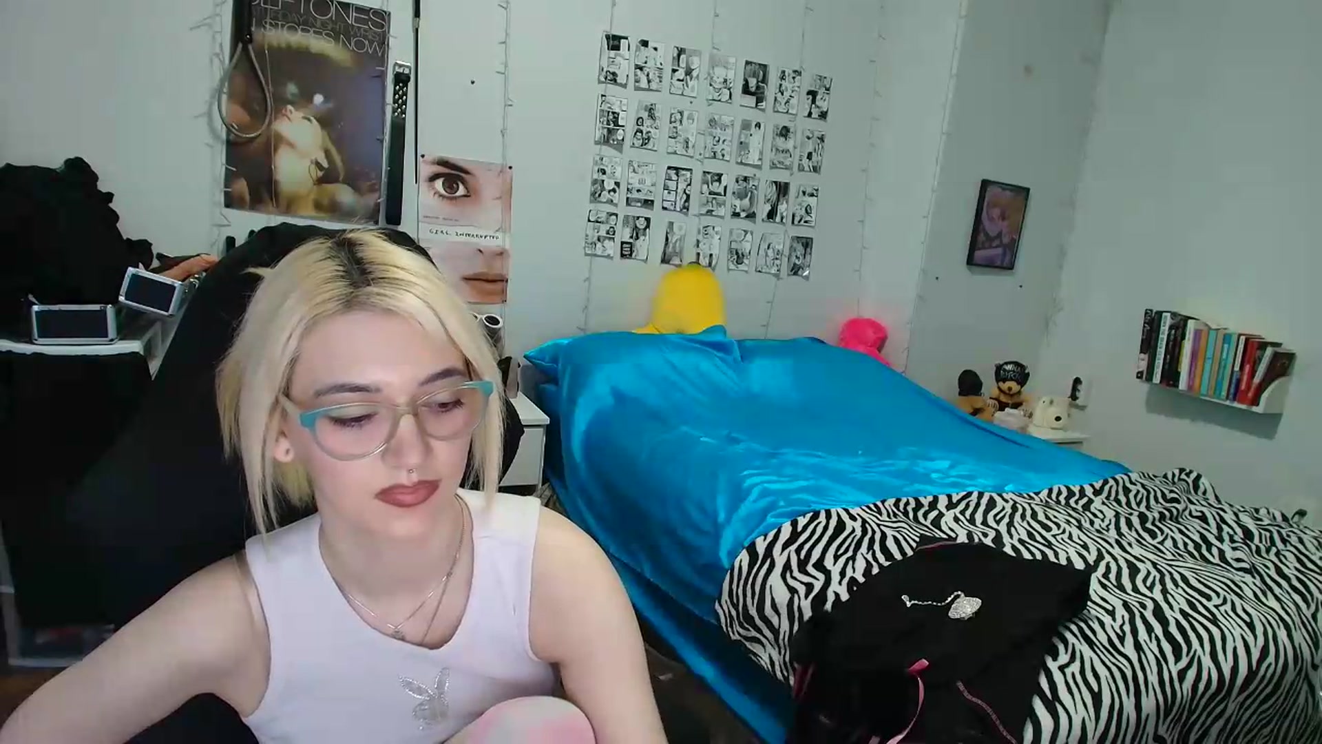 Gallery image thumbnail from AnnaTame's myfreecams stream on, 08/26/2026, 11:21 image 15 of 20