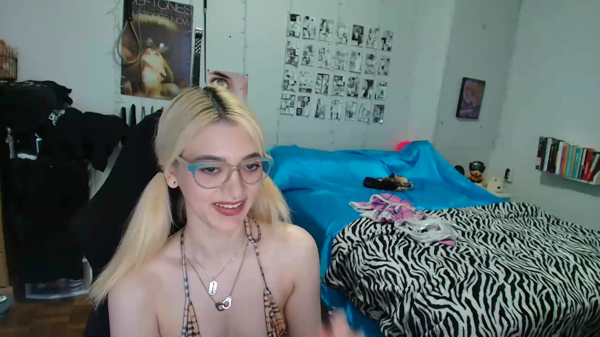 Gallery image thumbnail from AnnaTame's myfreecams stream on, 08/27/2026, 07:39 image 8 of 20