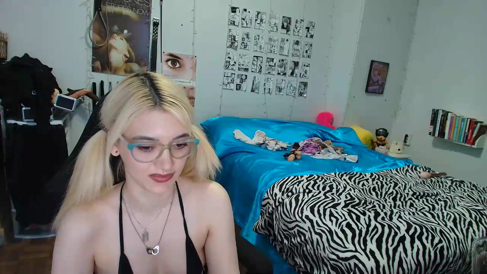 Gallery image thumbnail from AnnaTame's myfreecams stream on, 08/27/2026, 07:39 image 17 of 20