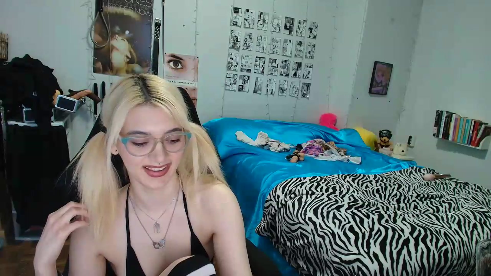 Gallery image thumbnail from AnnaTame's myfreecams stream on, 08/27/2026, 07:39 image 19 of 20