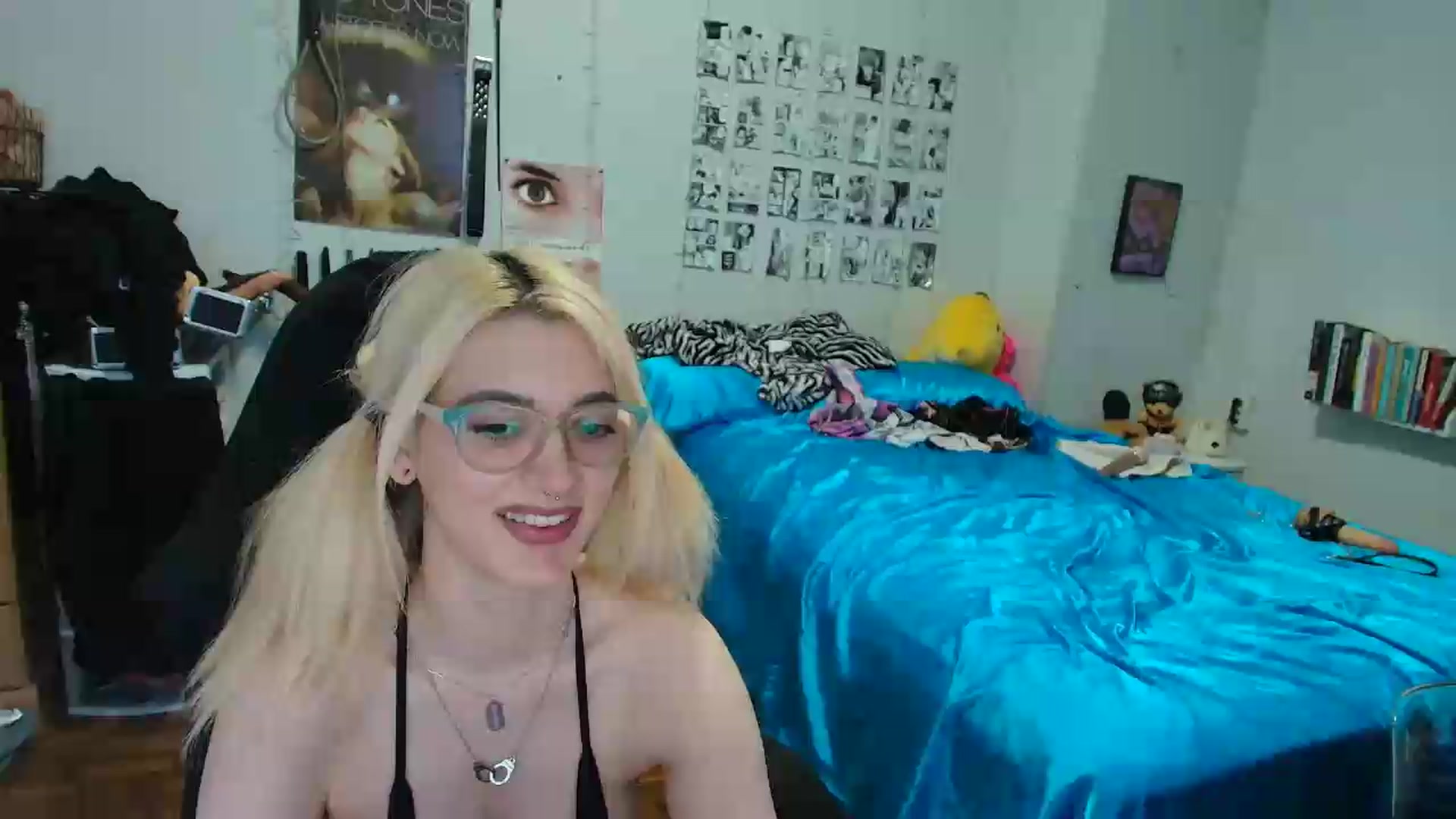 Gallery image thumbnail from AnnaTame's myfreecams stream on, 08/27/2026, 10:41 image 12 of 20