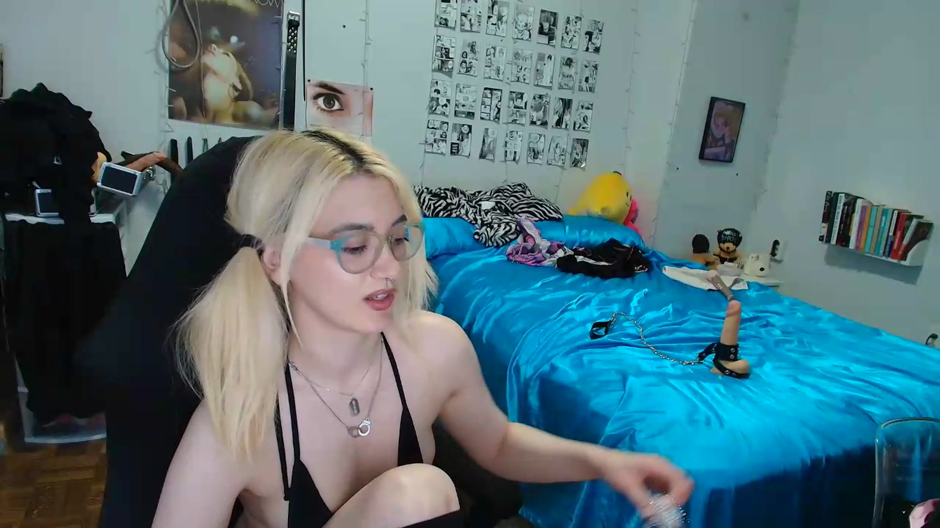 Gallery image thumbnail from AnnaTame's myfreecams stream on, 08/27/2026, 11:34 image 6 of 20