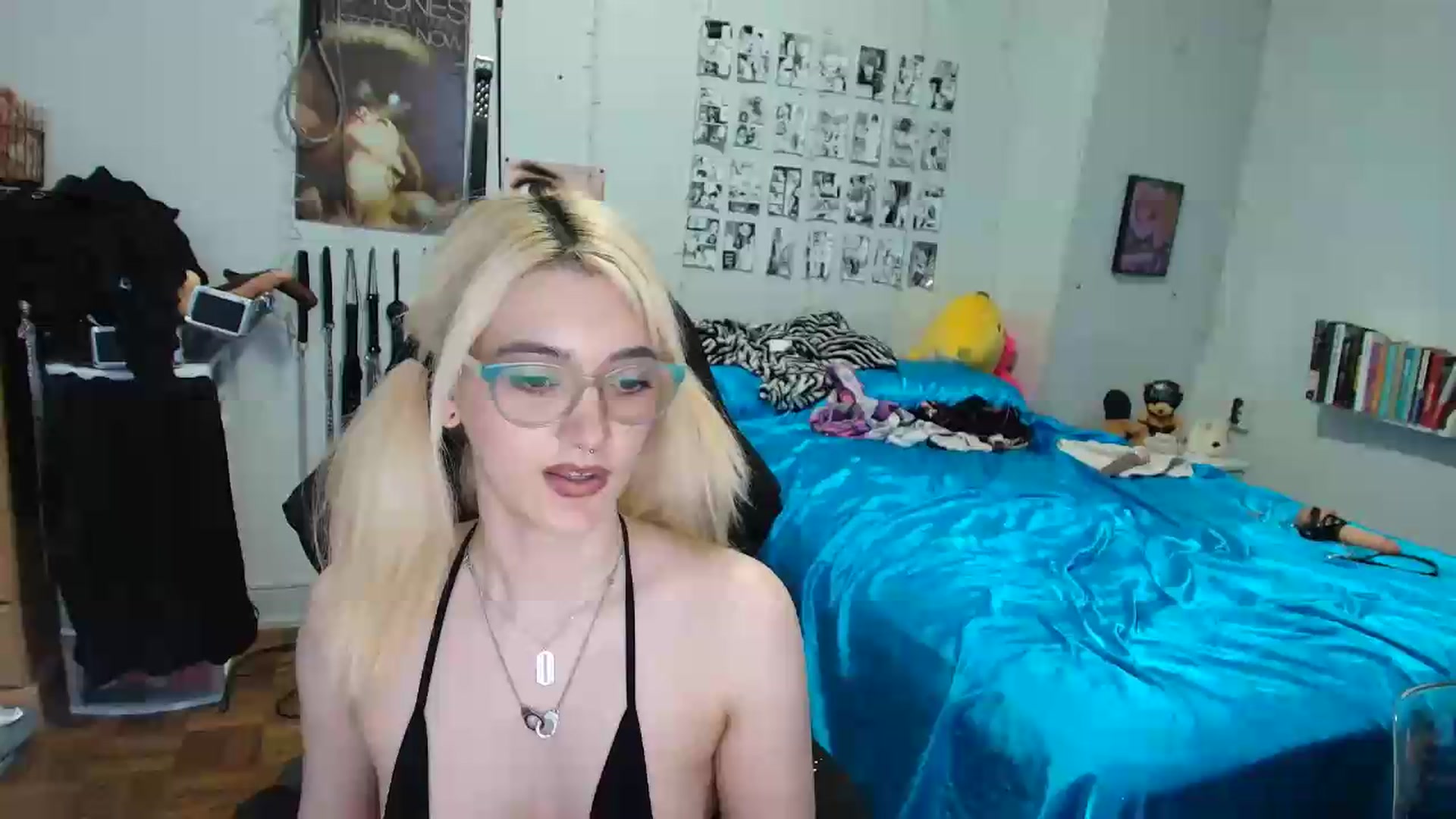 Gallery image thumbnail from AnnaTame's myfreecams stream on, 08/27/2026, 11:34 image 1 of 20