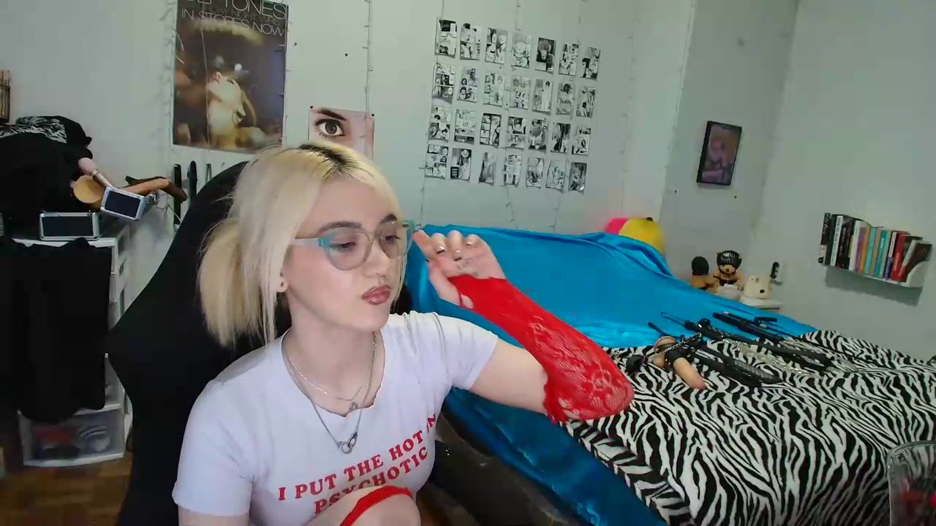 Gallery image thumbnail from AnnaTame's myfreecams stream on, 08/28/2026, 07:25 image 10 of 20