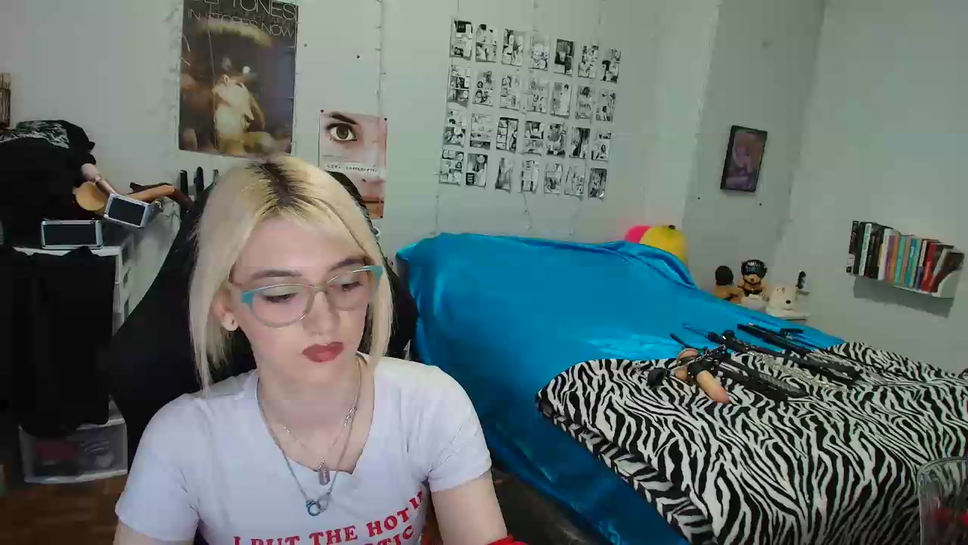 Gallery image thumbnail from AnnaTame's myfreecams stream on, 08/28/2026, 07:25 image 18 of 20
