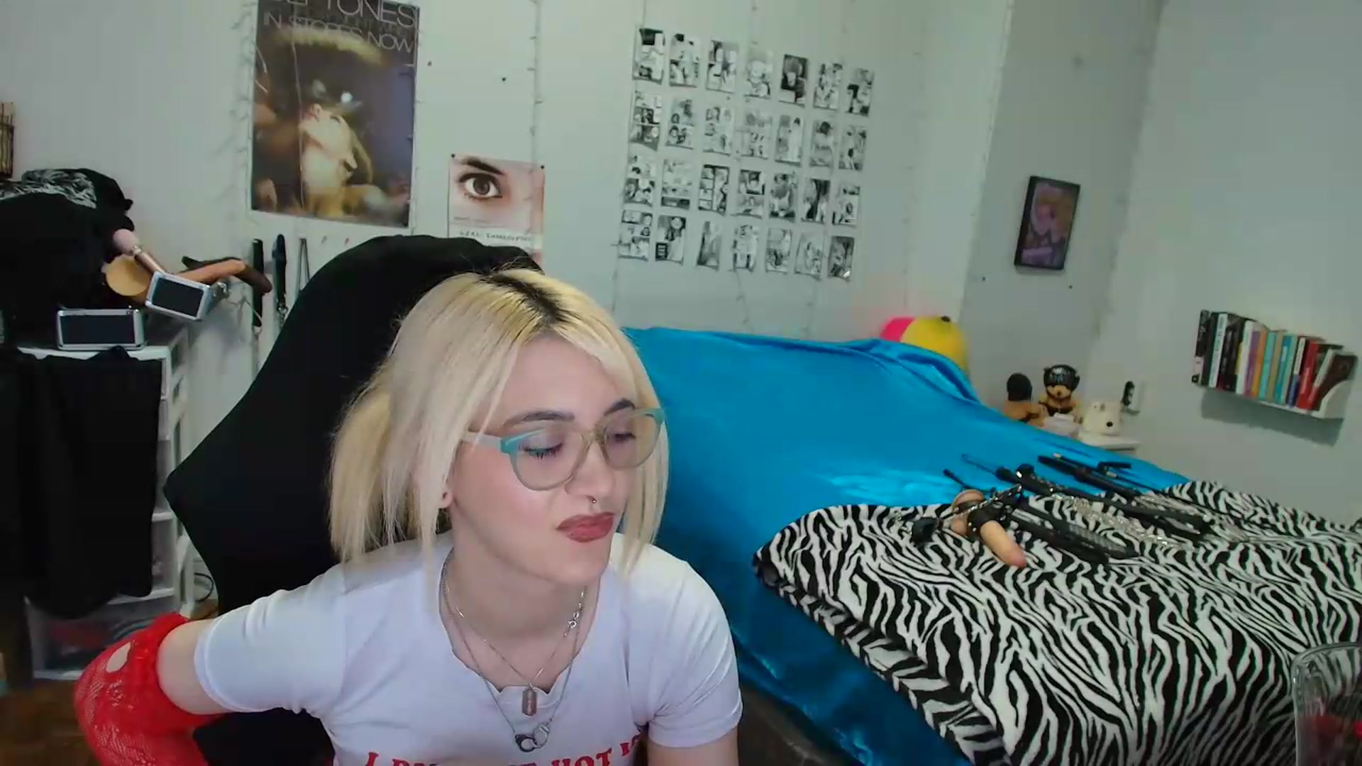 Gallery image thumbnail from AnnaTame's myfreecams stream on, 08/28/2026, 07:25 image 15 of 20