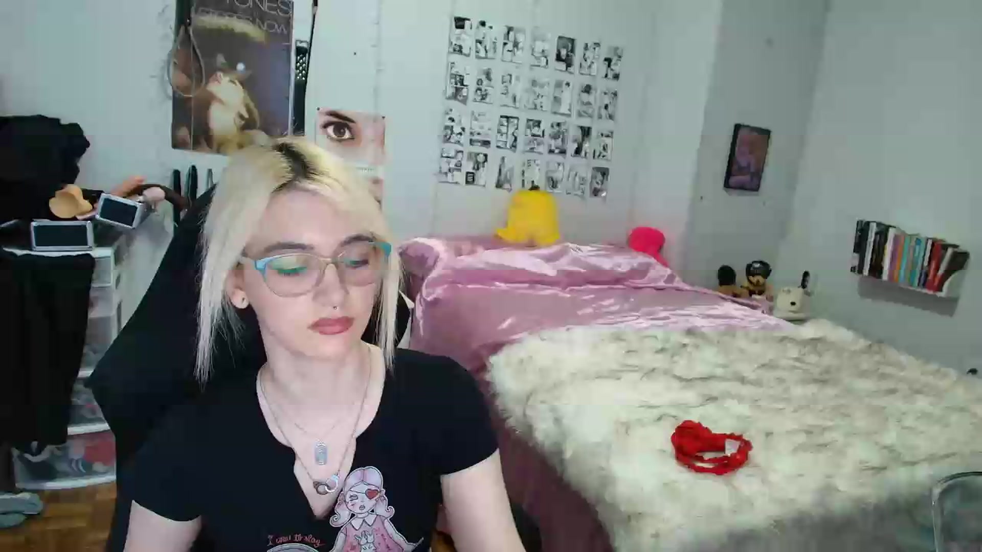 Gallery image thumbnail from AnnaTame's myfreecams stream on, 08/30/2026, 08:54 image 10 of 20