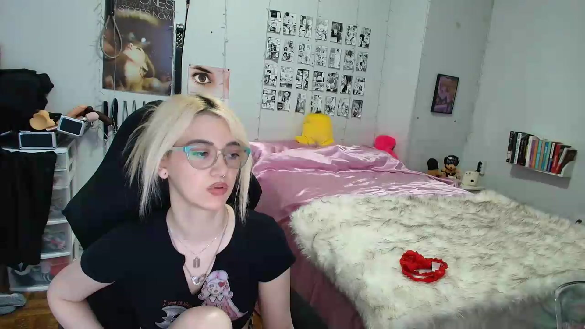 Gallery image thumbnail from AnnaTame's myfreecams stream on, 08/30/2026, 08:54 image 15 of 20