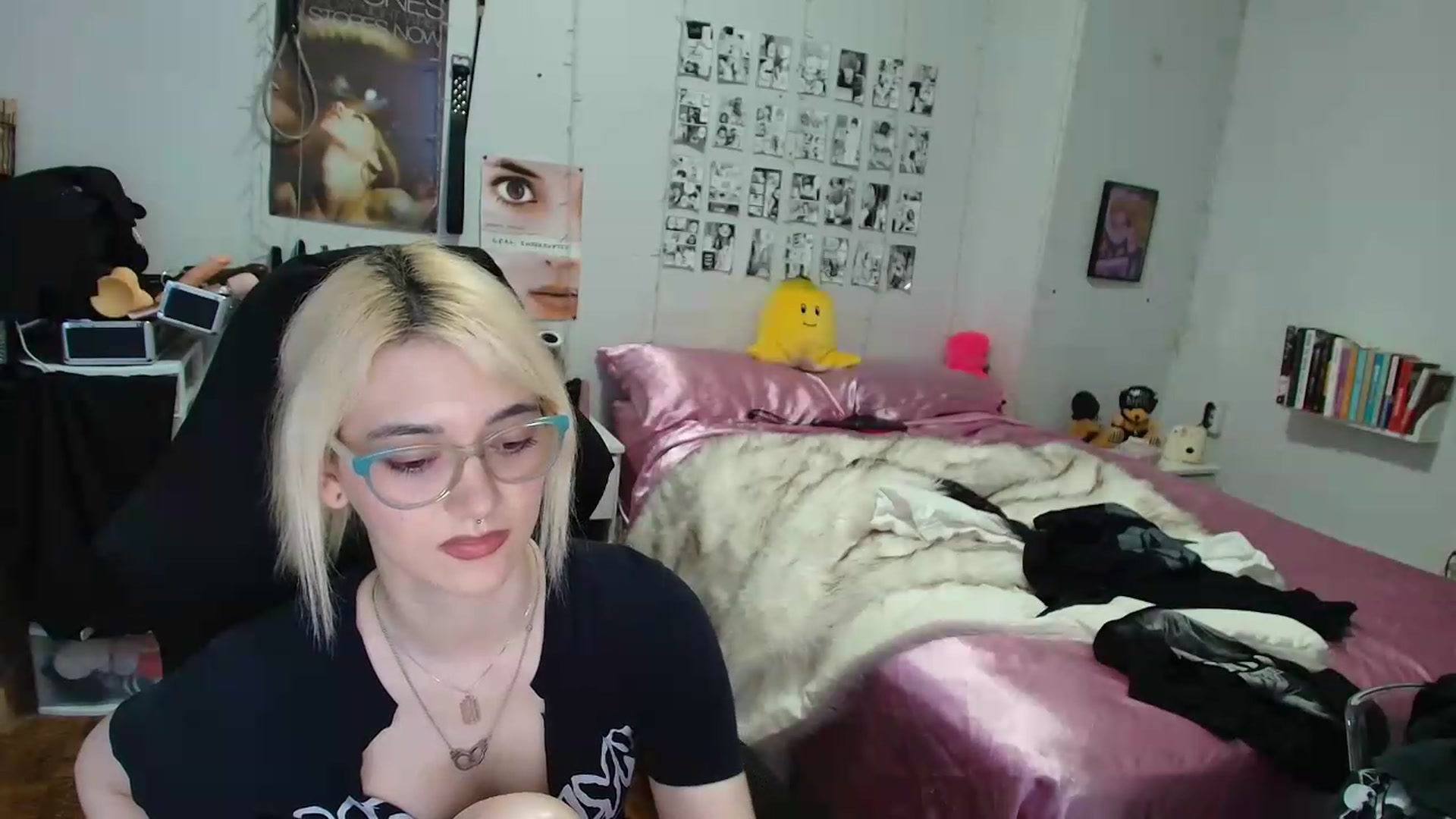 Gallery image thumbnail from AnnaTame's myfreecams stream on, 08/31/2026, 11:33 image 18 of 20