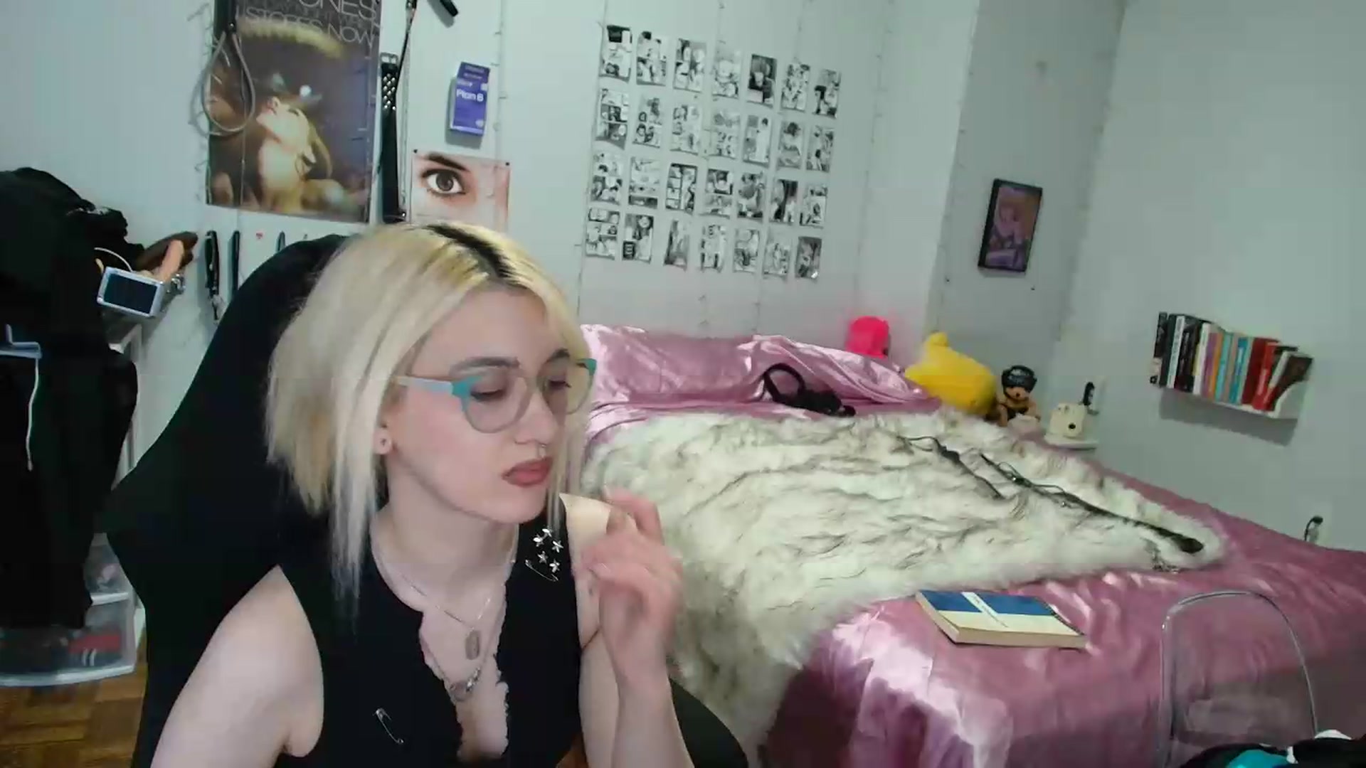 Gallery image thumbnail from AnnaTame's myfreecams stream on, 09/01/2026, 10:40 image 10 of 20