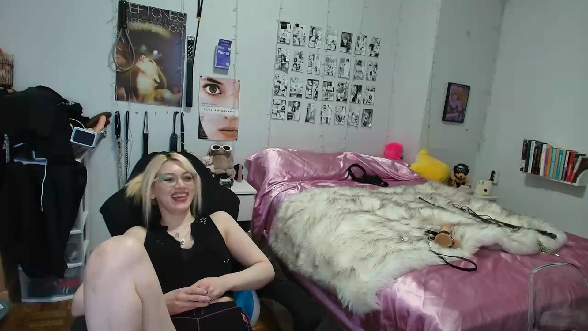 Gallery image thumbnail from AnnaTame's myfreecams stream on, 09/01/2026, 10:40 image 6 of 20