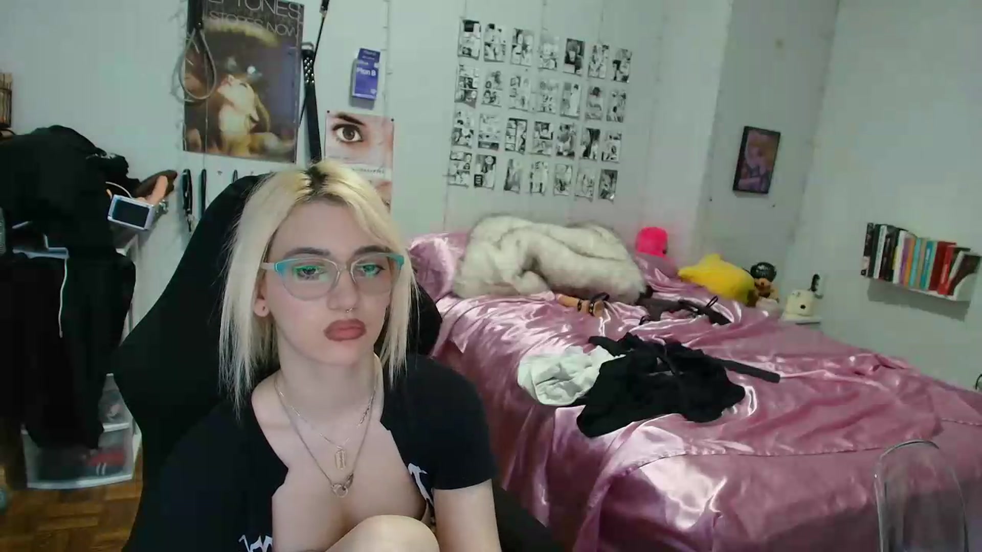 Gallery image thumbnail from AnnaTame's myfreecams stream on, 09/01/2026, 11:13 image 7 of 20