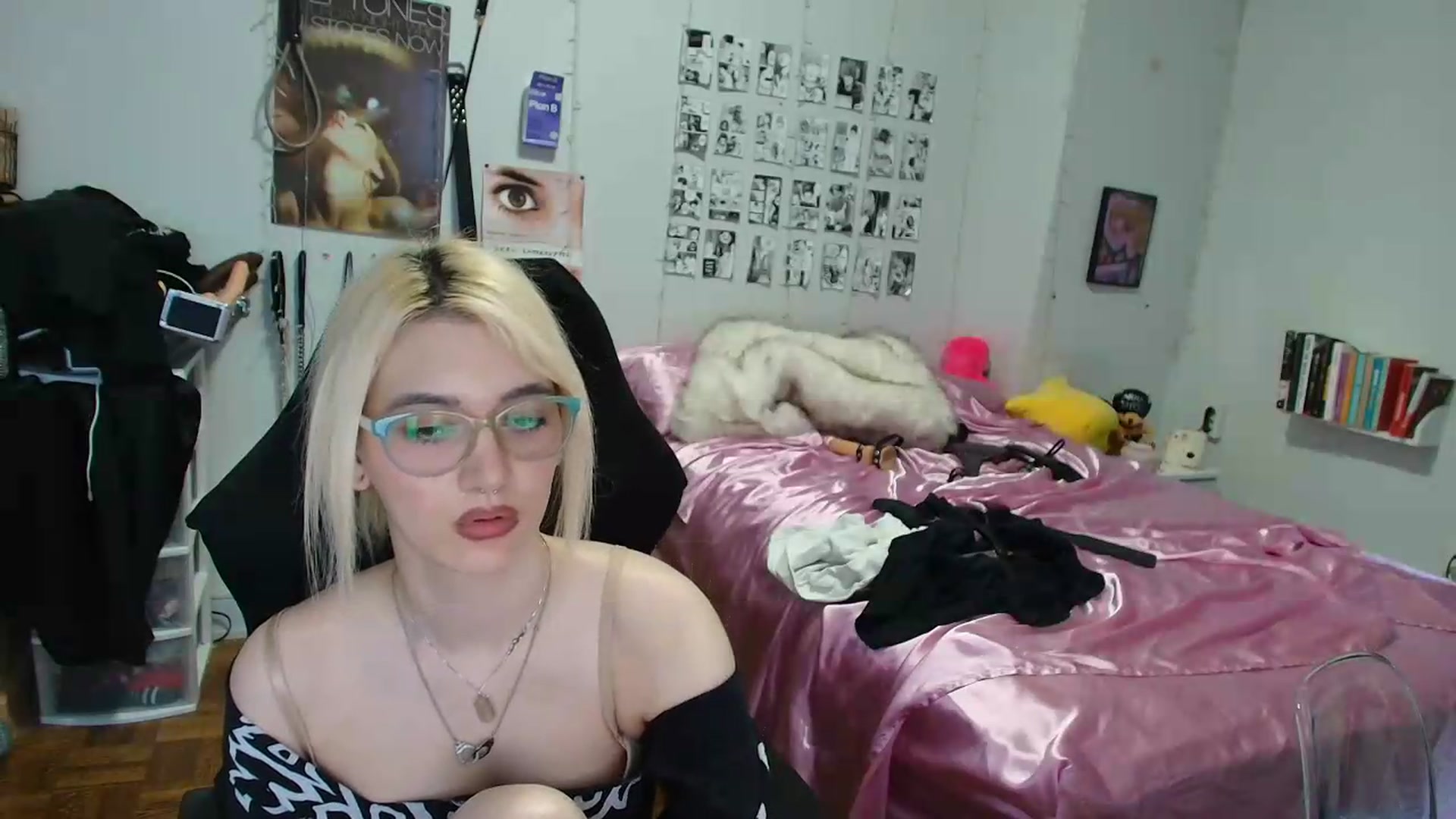 Gallery image thumbnail from AnnaTame's myfreecams stream on, 09/01/2026, 11:13 image 19 of 20