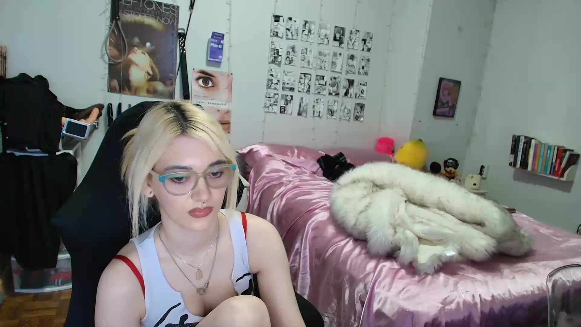 Gallery image thumbnail from AnnaTame's myfreecams stream on, 09/02/2026, 08:57 image 18 of 20