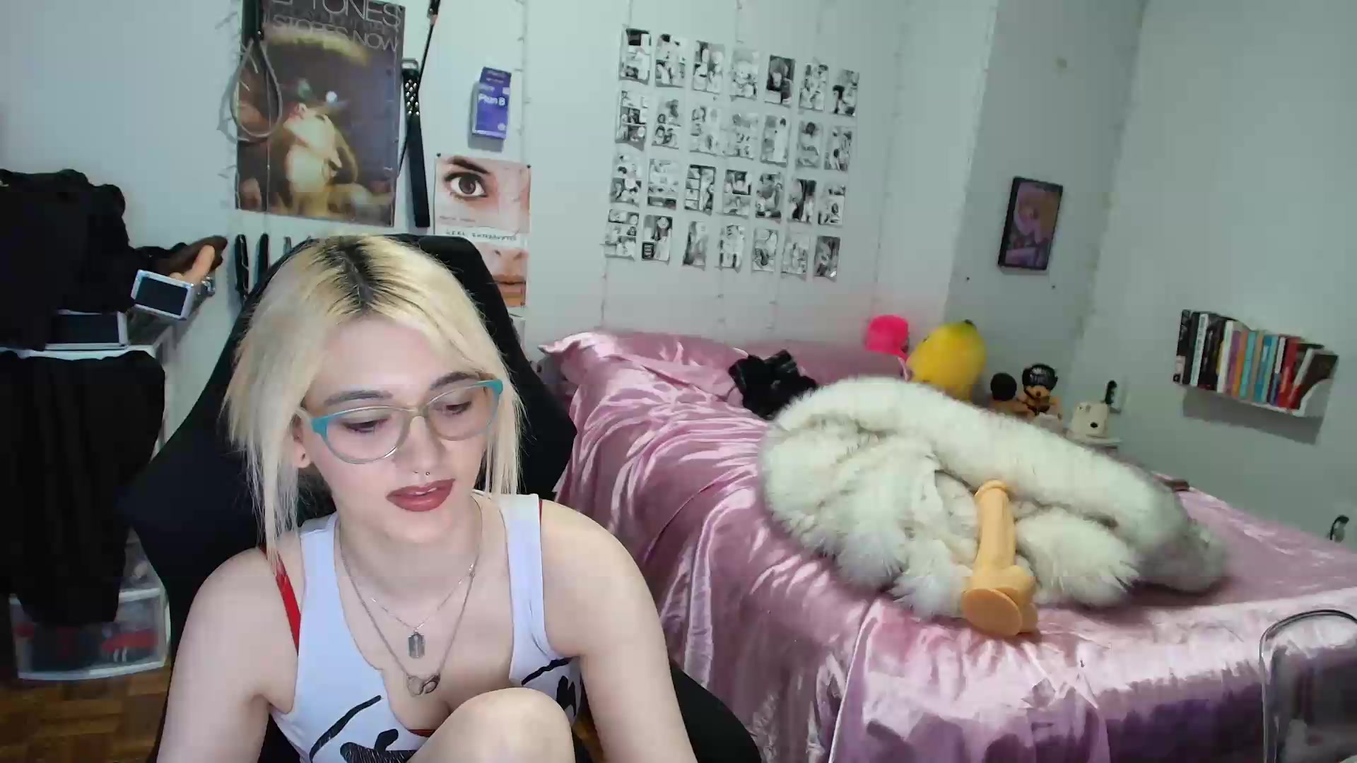 Gallery image thumbnail from AnnaTame's myfreecams stream on, 09/02/2026, 09:51 image 13 of 20