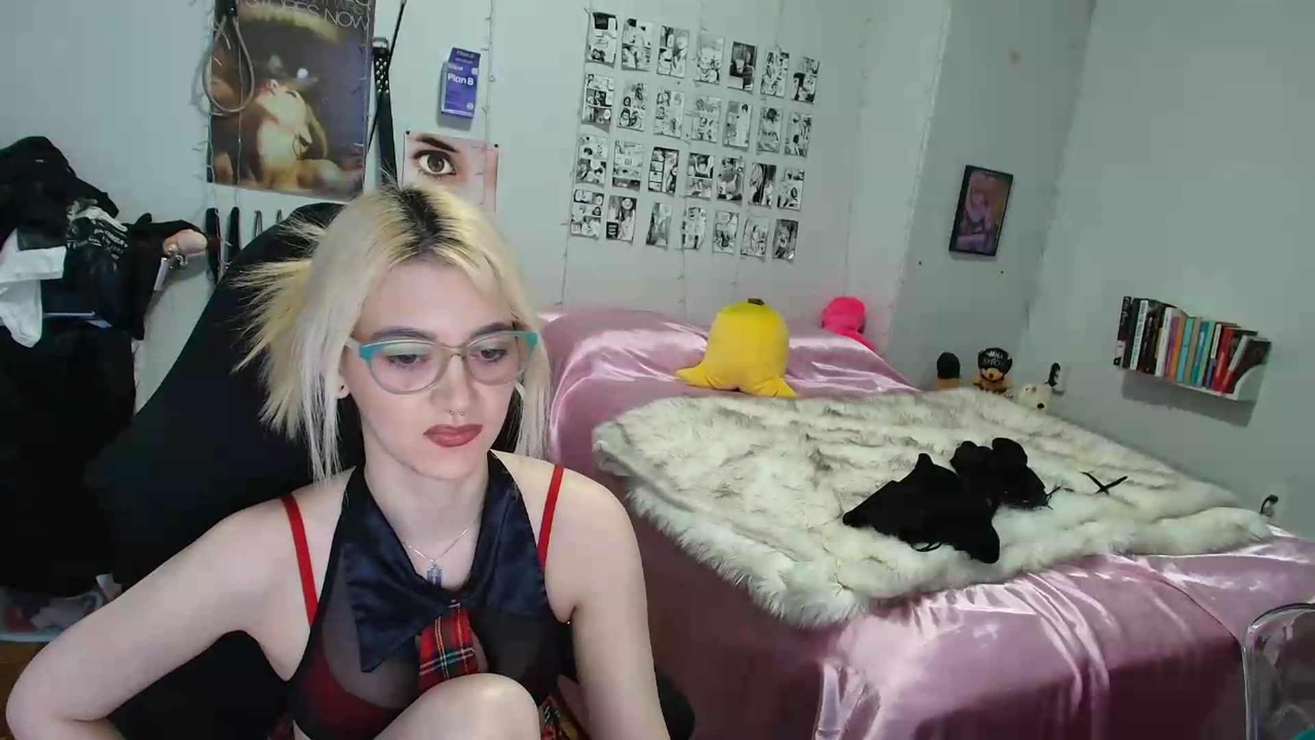 Gallery image thumbnail from AnnaTame's myfreecams stream on, 09/07/2026, 06:32 image 11 of 20