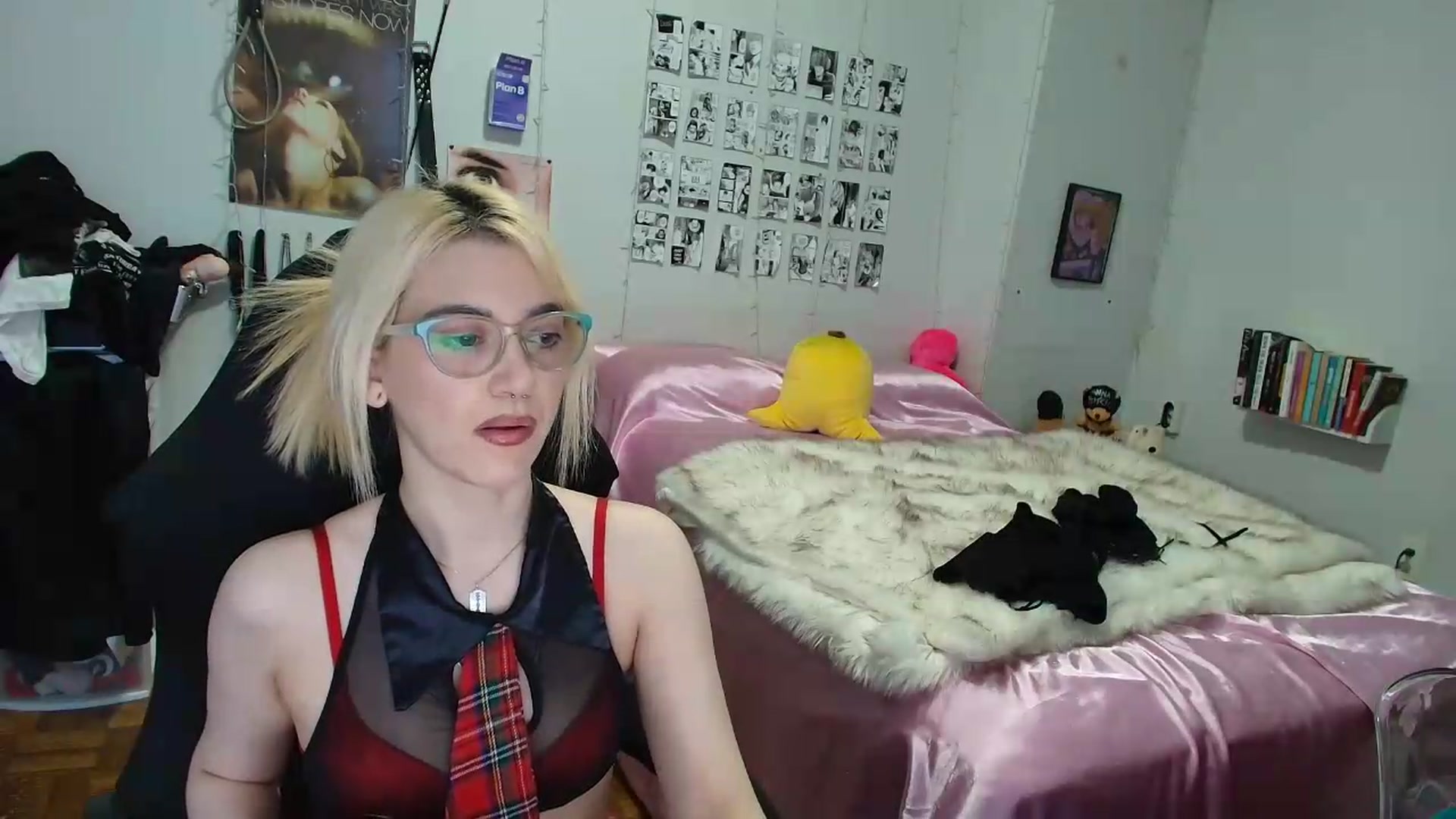 Gallery image thumbnail from AnnaTame's myfreecams stream on, 09/07/2026, 06:32 image 15 of 20