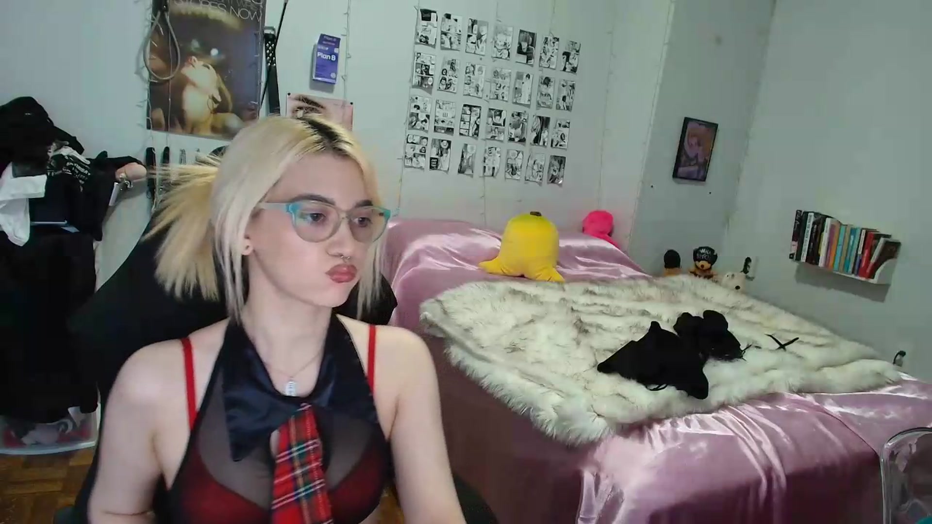 Gallery image thumbnail from AnnaTame's myfreecams stream on, 09/07/2026, 06:32 image 14 of 20