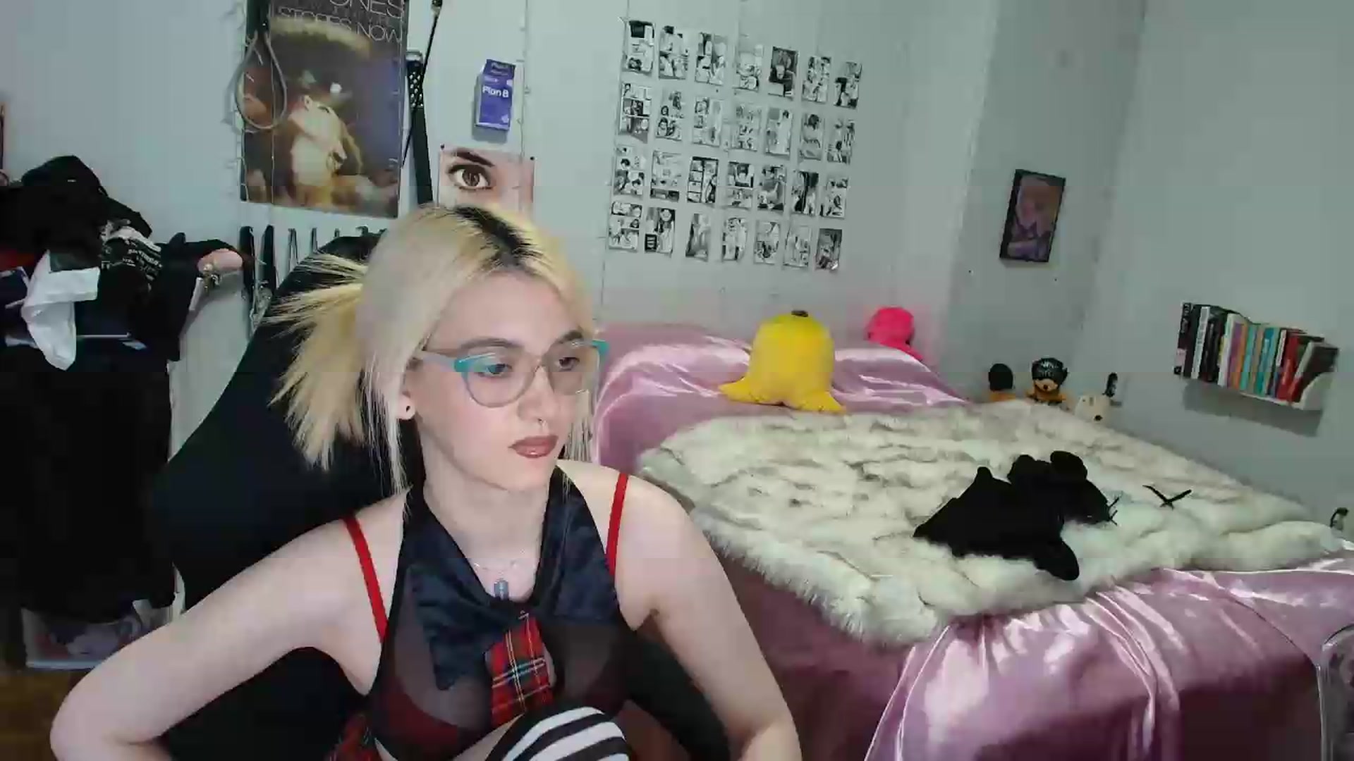 Gallery image thumbnail from AnnaTame's myfreecams stream on, 09/07/2026, 06:32 image 3 of 20