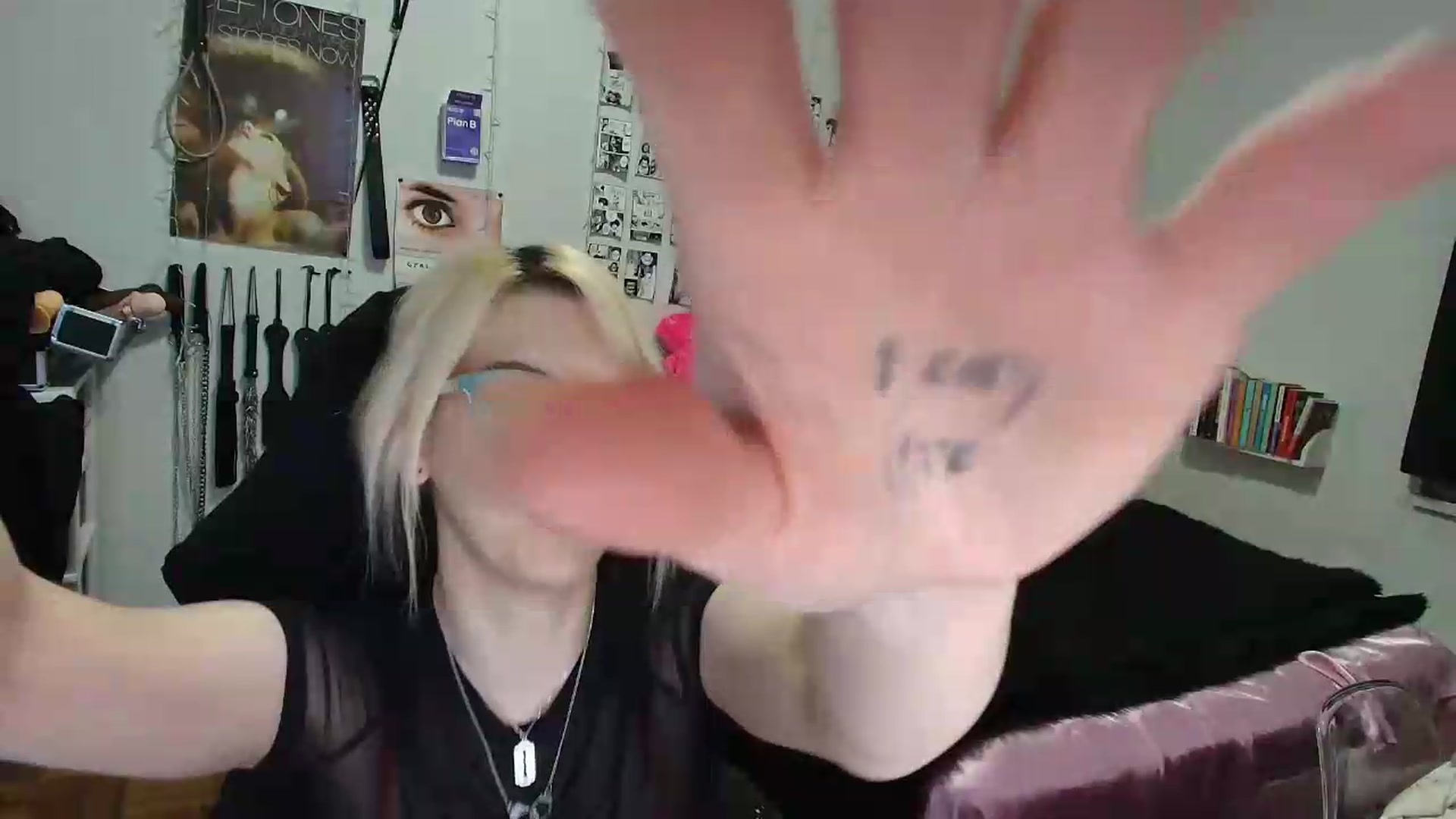 Gallery image thumbnail from AnnaTame's myfreecams stream on, 09/09/2026, 10:14 image 19 of 20