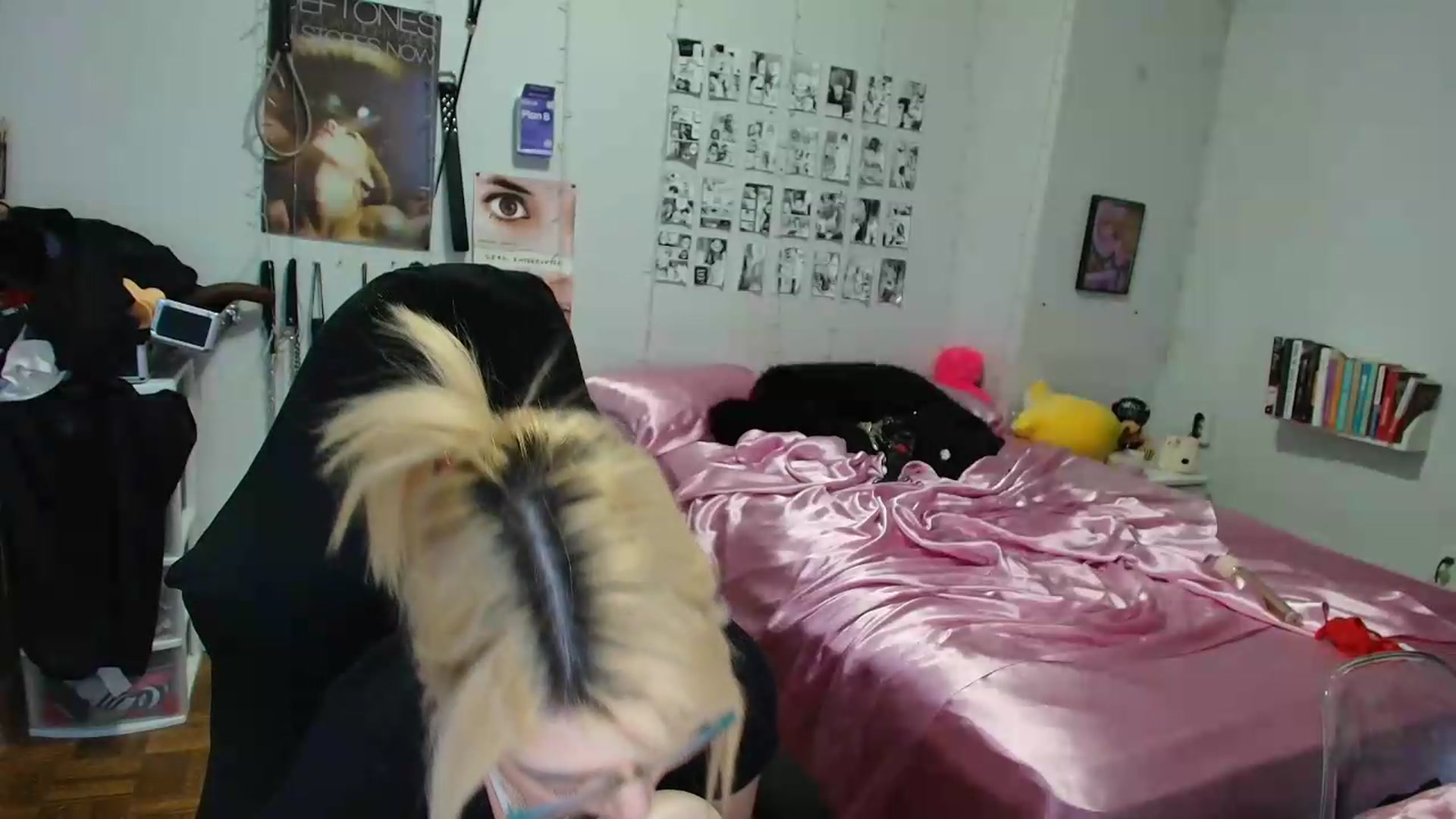 Gallery image thumbnail from AnnaTame's myfreecams stream on, 09/10/2026, 11:36 image 11 of 20