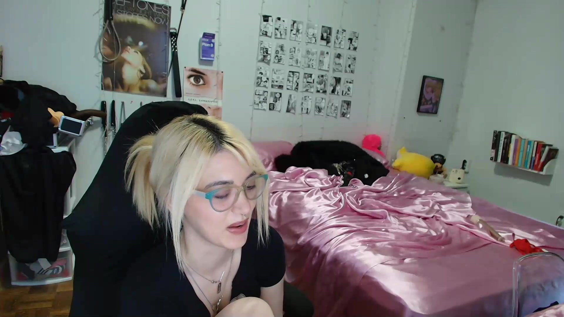 Gallery image thumbnail from AnnaTame's myfreecams stream on, 09/10/2026, 11:36 image 15 of 20