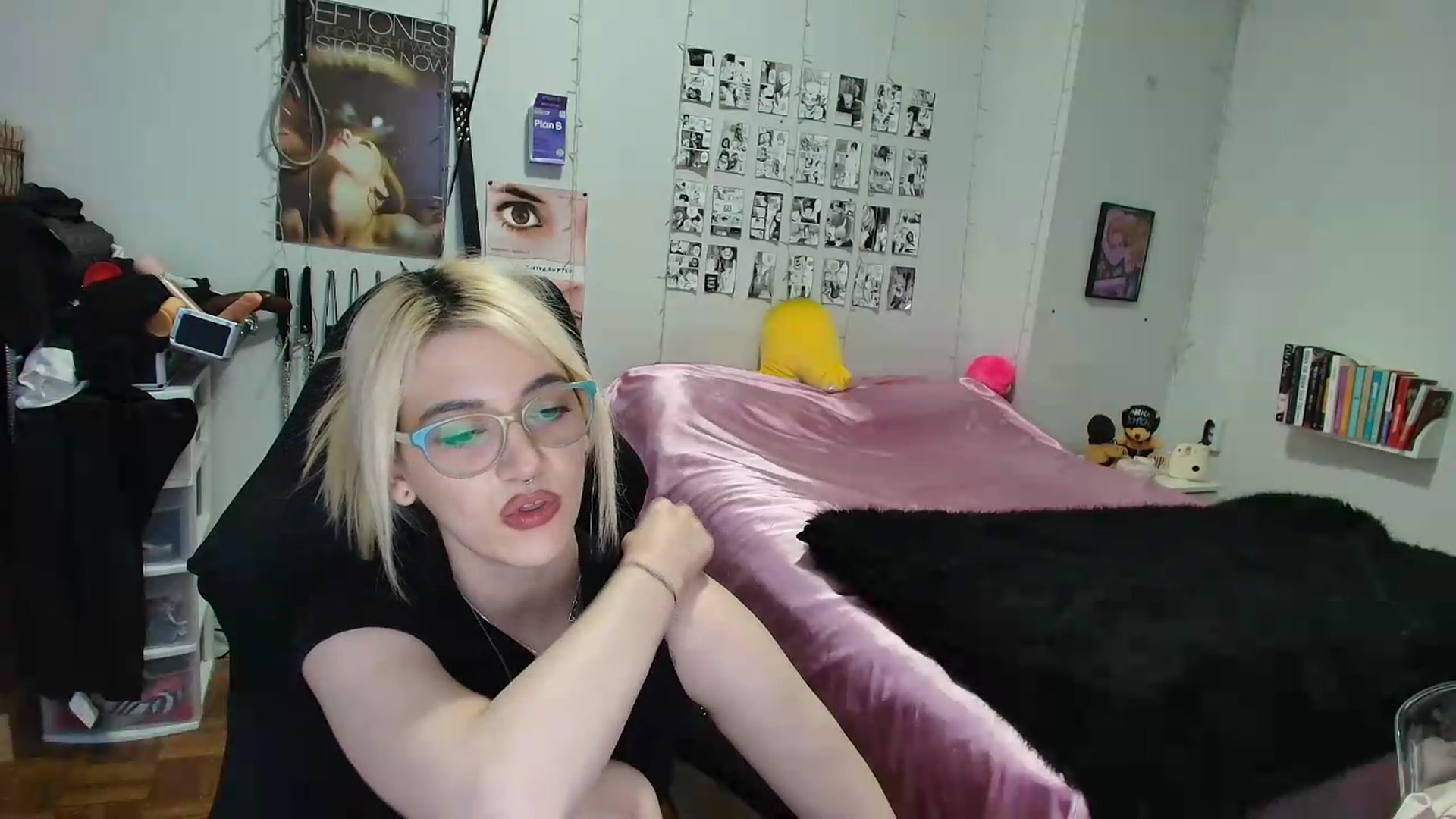 Gallery image thumbnail from AnnaTame's myfreecams stream on, 09/12/2026, 09:15 image 9 of 20