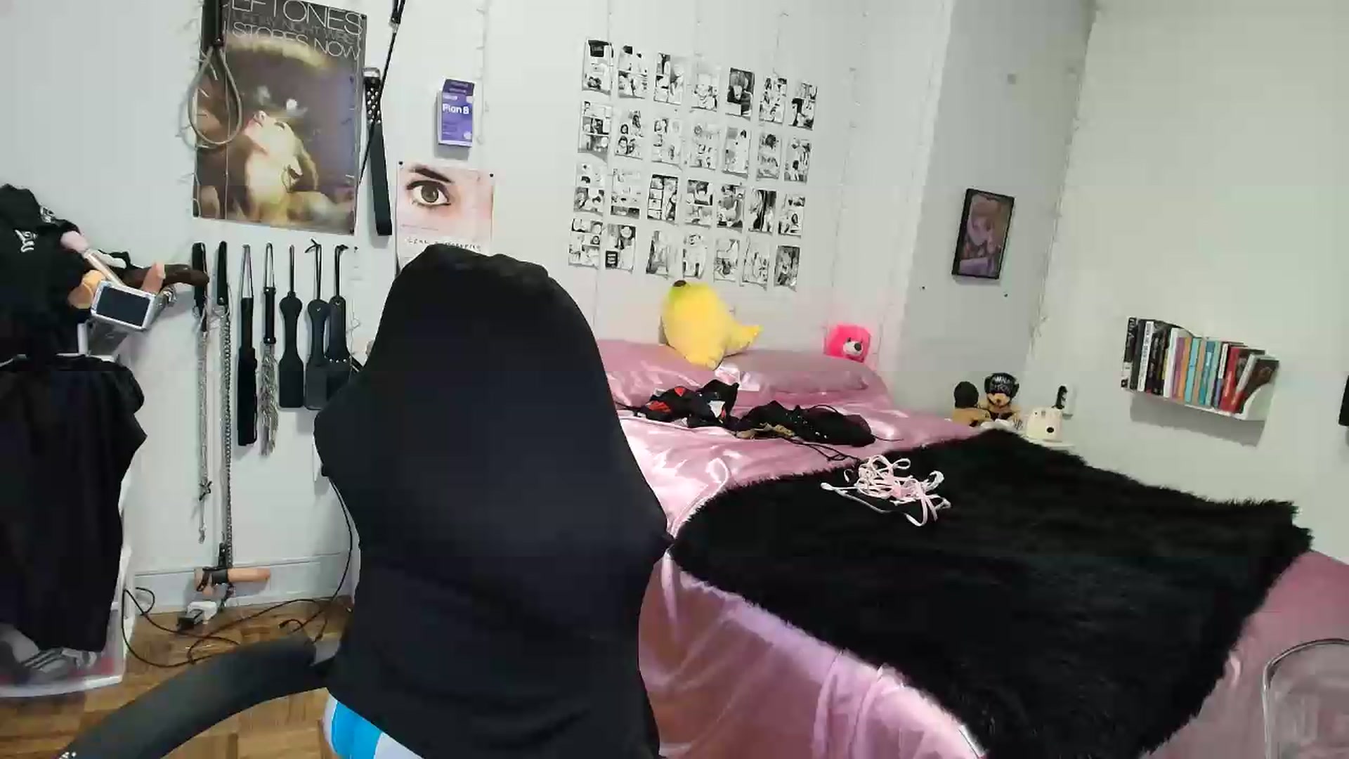 Gallery image thumbnail from AnnaTame's myfreecams stream on, 09/13/2026, 08:03 image 1 of 20
