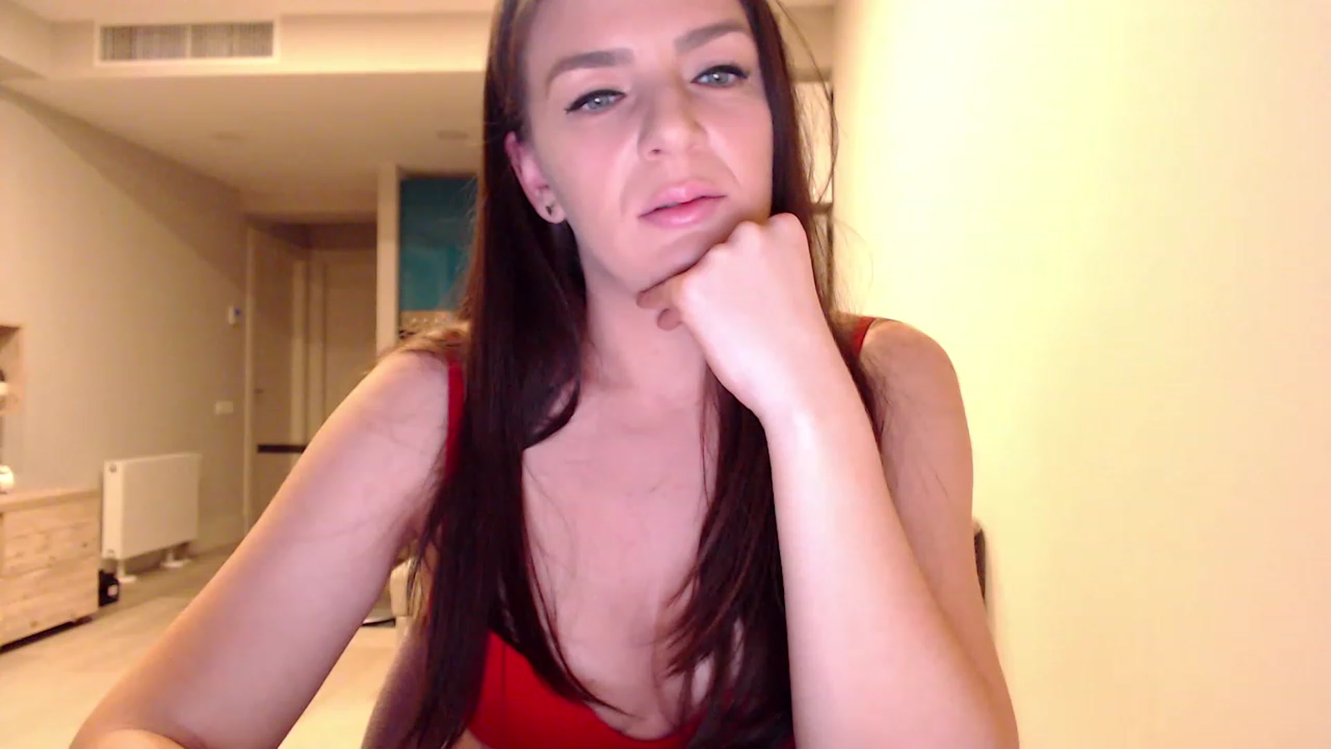Gallery image thumbnail from AnnaTheCute's myfreecams stream on, 12/25/2022, 06:36 image 18 of 20