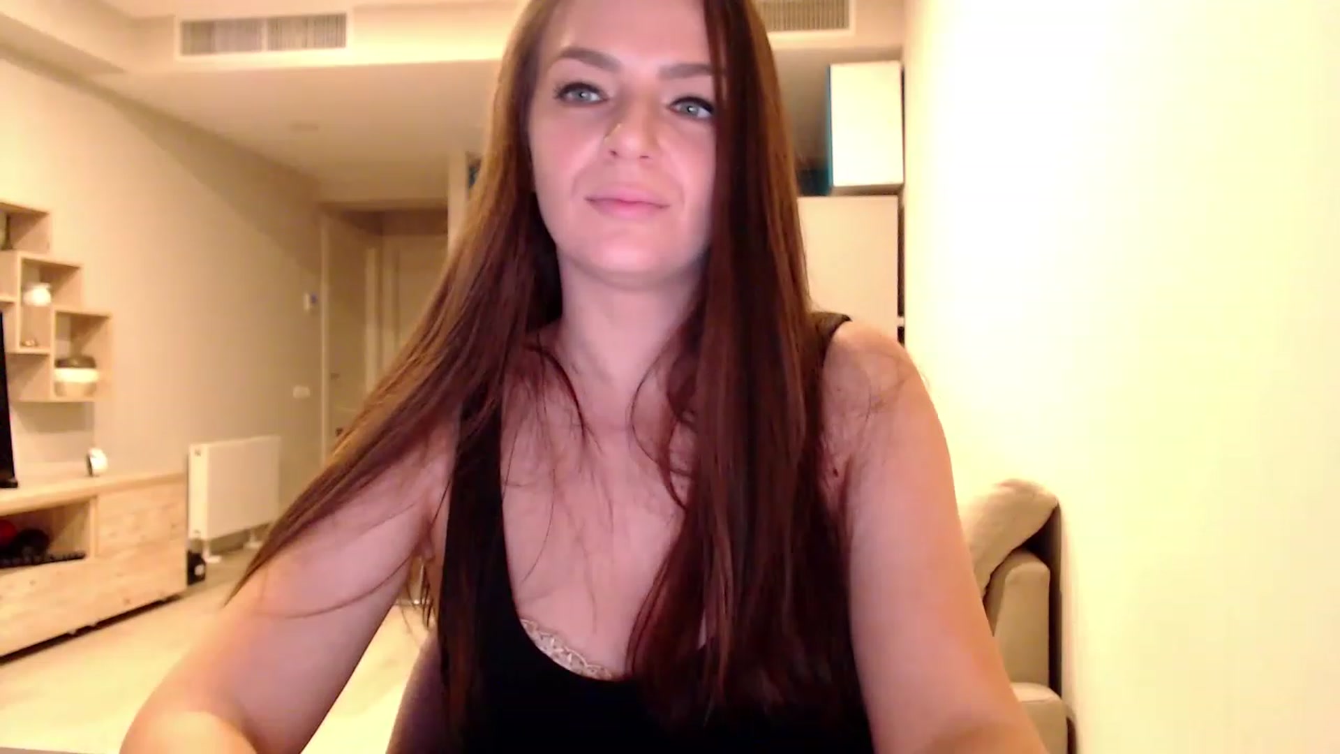 Gallery image thumbnail from AnnaTheCute's myfreecams stream on, 12/26/2022, 07:19 image 7 of 20