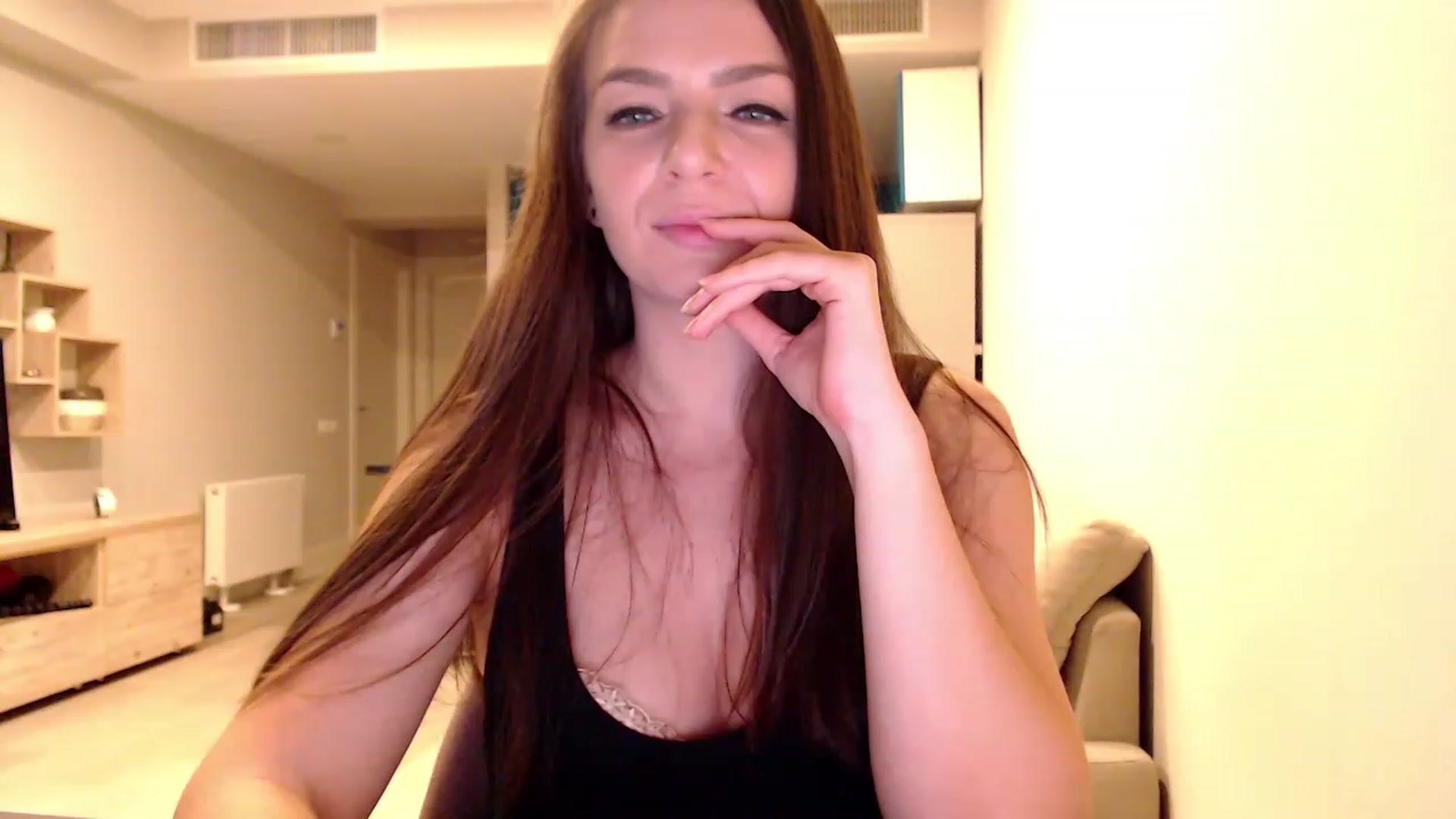 Gallery image thumbnail from AnnaTheCute's myfreecams stream on, 12/26/2022, 07:19 image 9 of 20