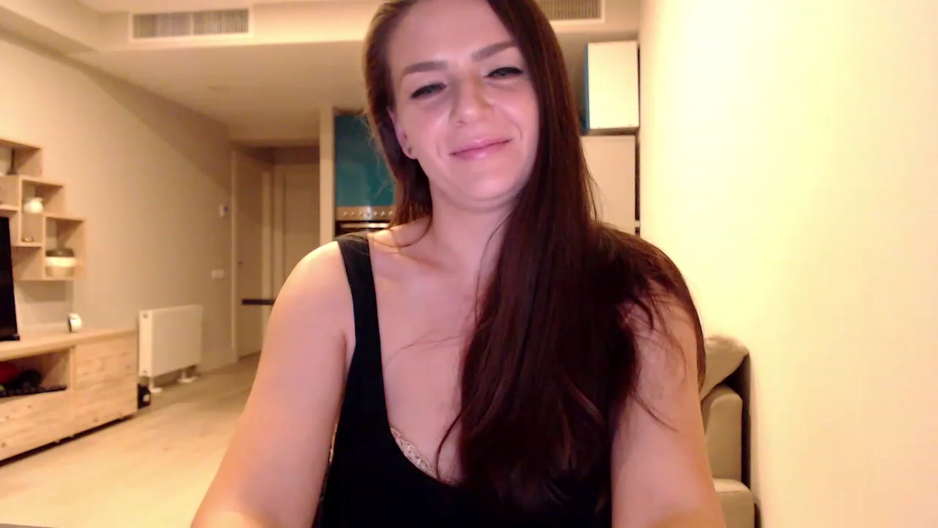 Gallery image thumbnail from AnnaTheCute's myfreecams stream on, 12/26/2022, 08:50 image 2 of 20