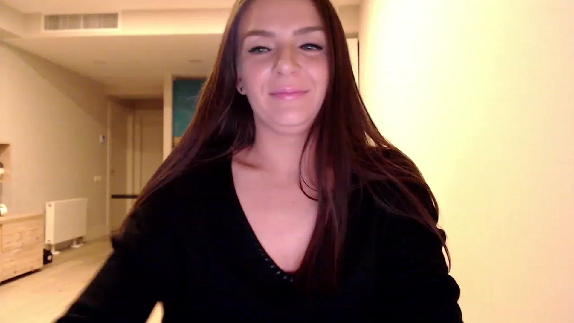 Gallery image thumbnail from AnnaTheCute's myfreecams stream on, 01/01/2023, 06:18 image 5 of 20