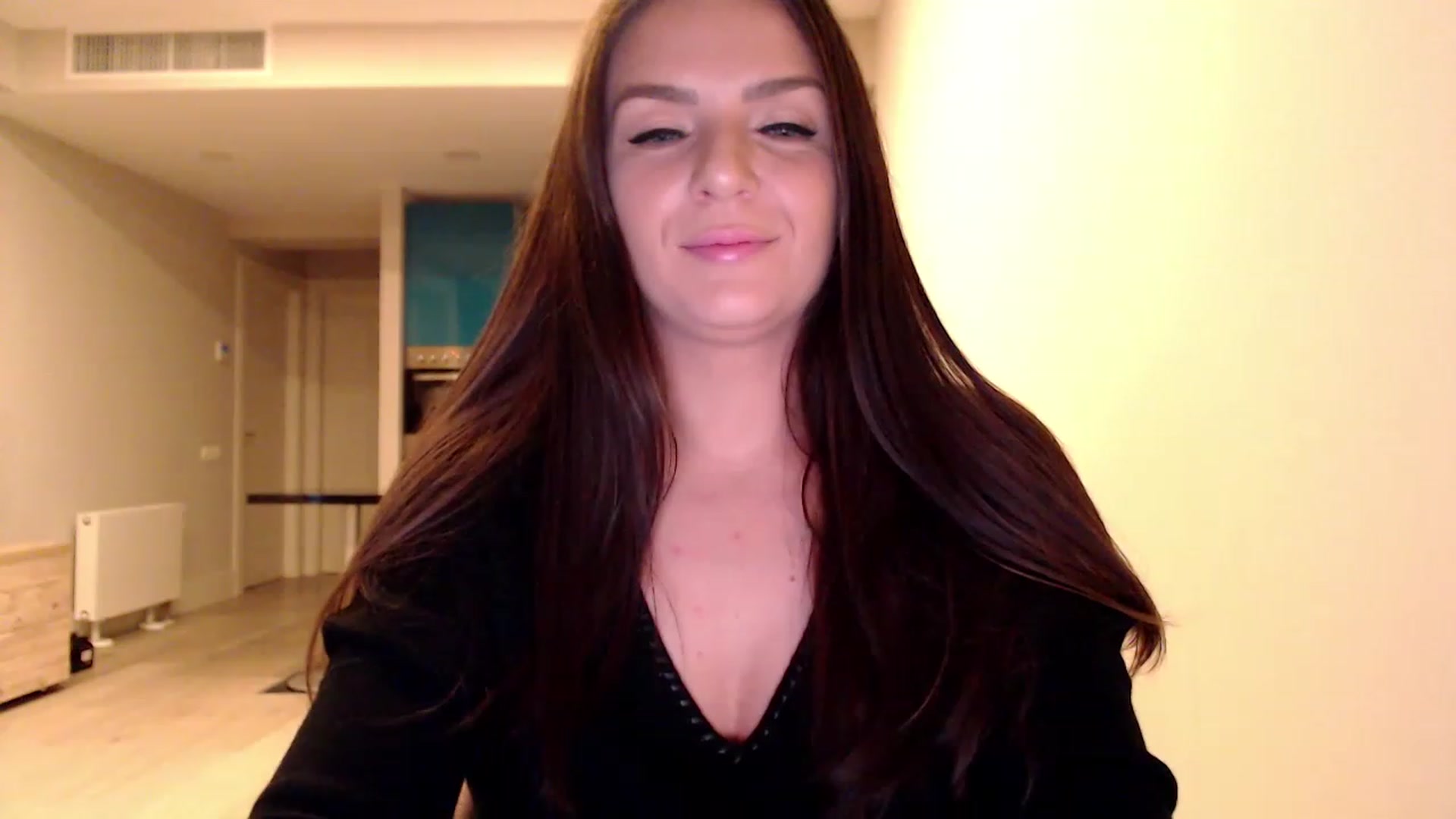 Gallery image thumbnail from AnnaTheCute's myfreecams stream on, 01/01/2023, 06:18 image 10 of 20