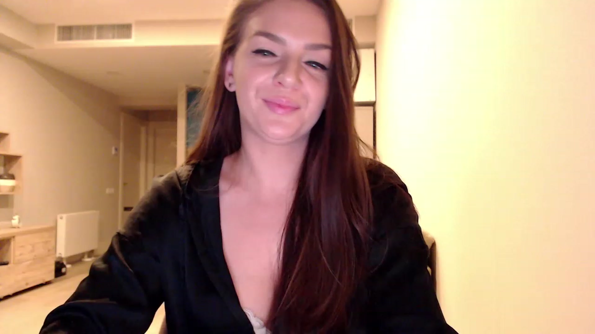 Gallery image thumbnail from AnnaTheCute's myfreecams stream on, 01/06/2023, 05:42 image 16 of 20
