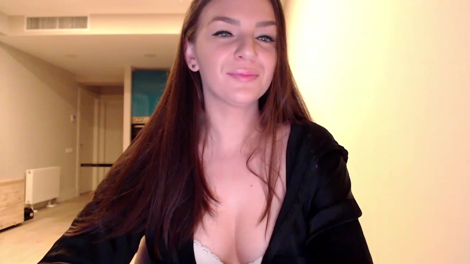 Gallery image thumbnail from AnnaTheCute's myfreecams stream on, 01/06/2023, 05:42 image 5 of 20