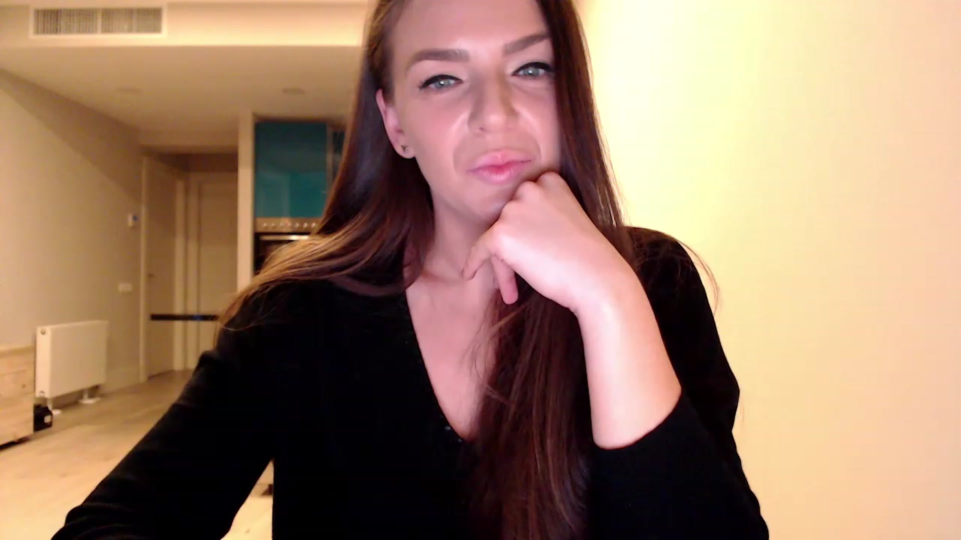 Gallery image thumbnail from AnnaTheCute's myfreecams stream on, 01/26/2023, 06:13 image 12 of 20
