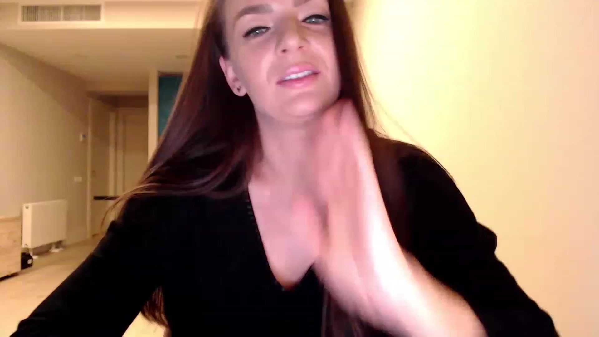 Gallery image thumbnail from AnnaTheCute's myfreecams stream on, 01/26/2023, 06:13 image 13 of 20