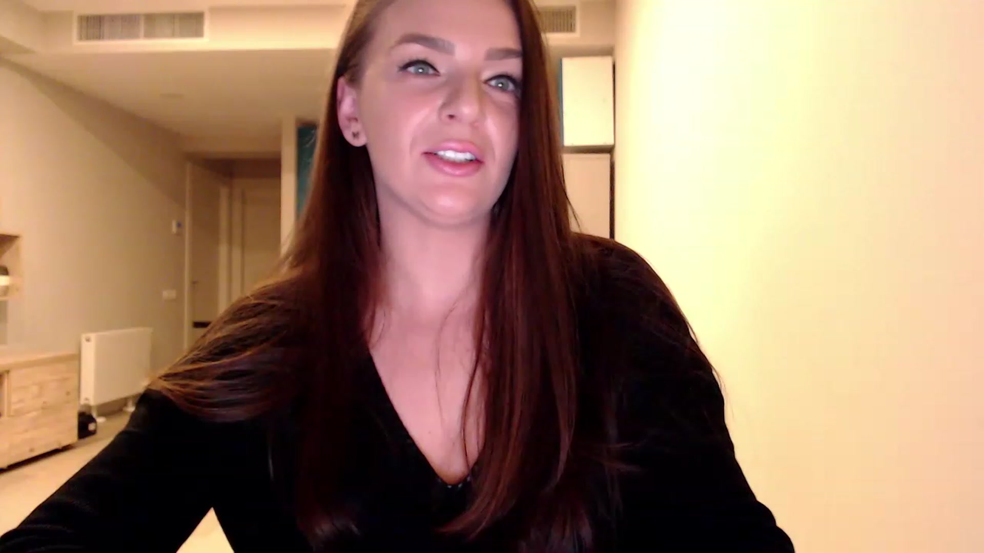 Gallery image thumbnail from AnnaTheCute's myfreecams stream on, 01/26/2023, 06:13 image 17 of 20