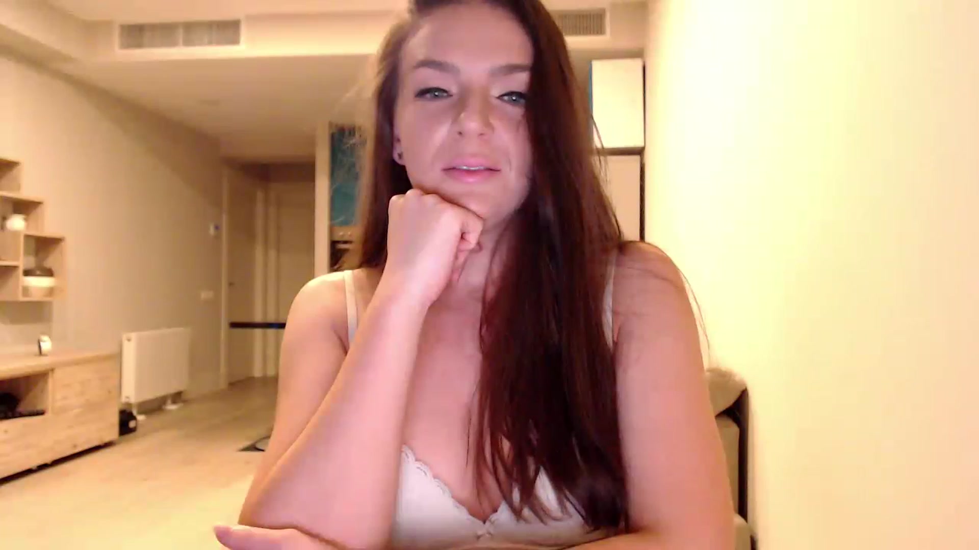 Gallery image thumbnail from AnnaTheCute's myfreecams stream on, 01/29/2023, 06:12 image 9 of 20