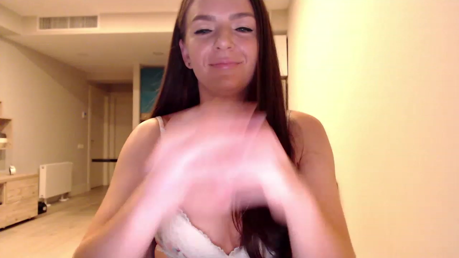 Gallery image thumbnail from AnnaTheCute's myfreecams stream on, 01/31/2023, 05:25 image 9 of 20